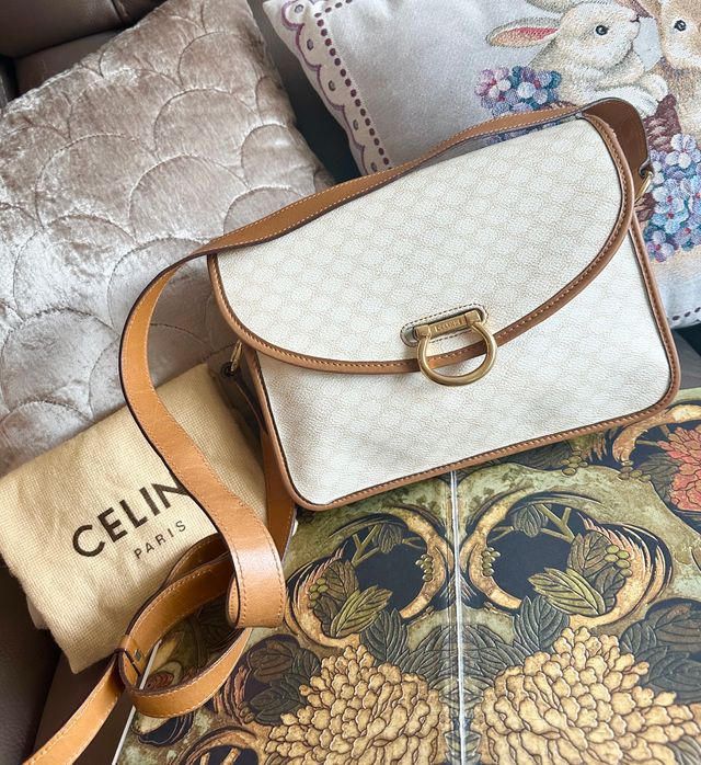 【CELINE】extremely rare Vintage macadam triomphe★ホワイト rare CELINE Macadam white gold logo faux fur Triomphe snow