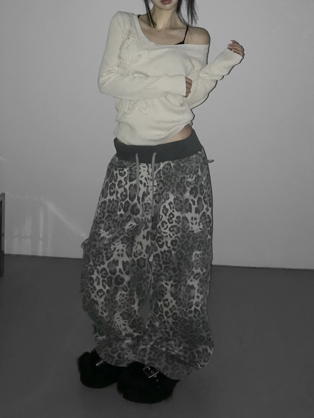 Leopard Print Wide-leg Cargo Pants