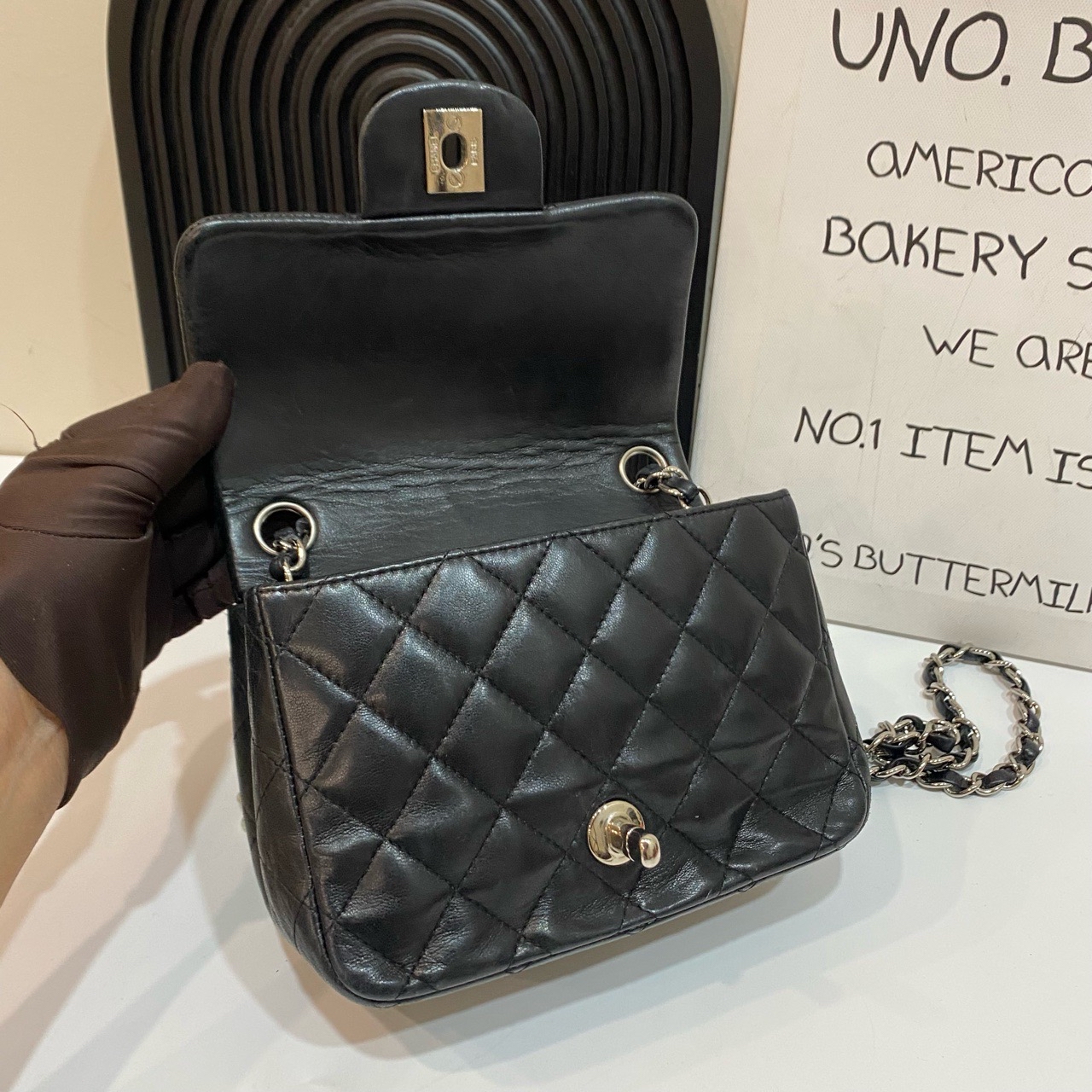 【預訂貨品】Chanel 黑銀羊皮方胖子