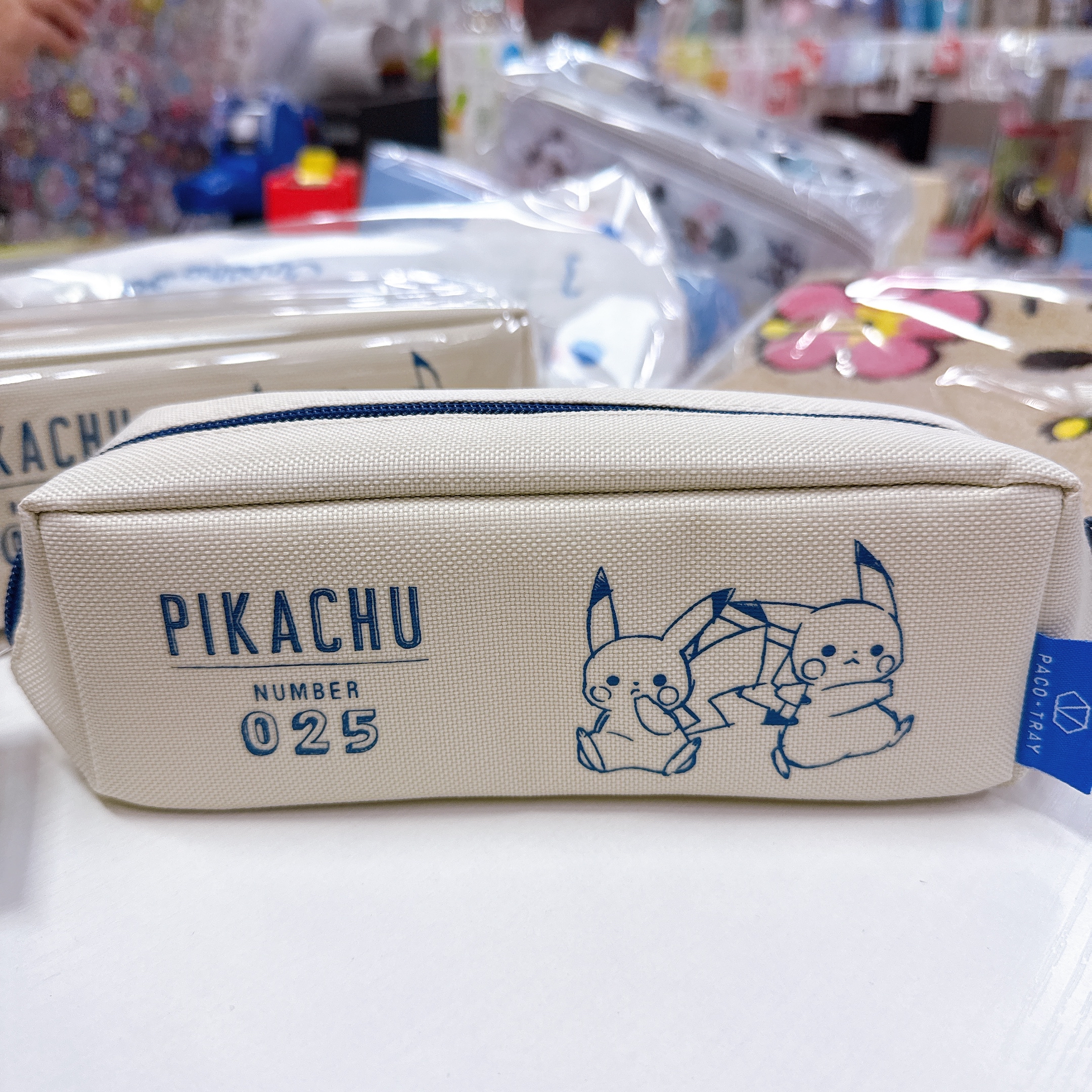 日本直送比卡超筆袋