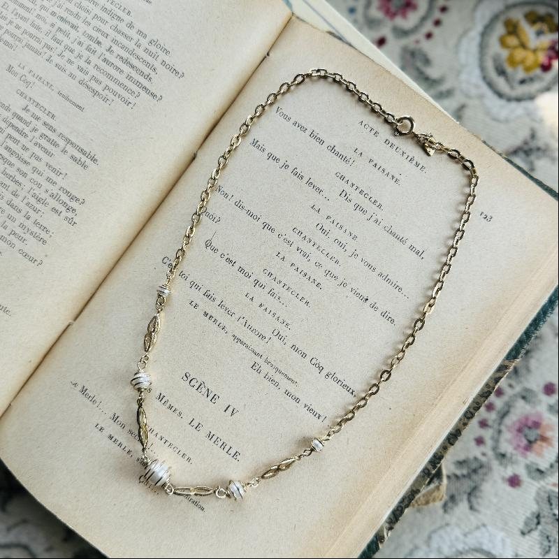 Vintage C.a. 1980-90s Sarah Coventry Canada Faux Pearl Short Necklace (MT1959)