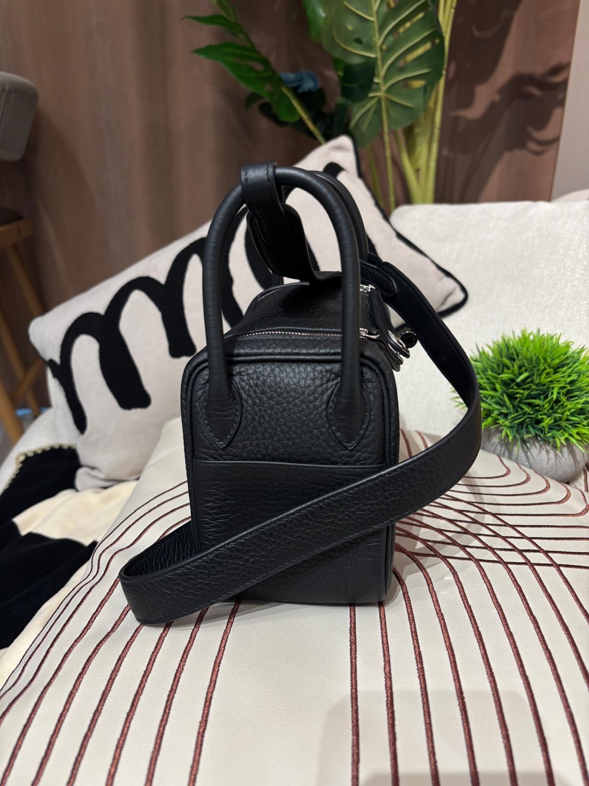 Hermes Mini Lindy Stamp W 黑銀 100%Authentic, 99%New ✅收據副本✅Dust bag✅Box