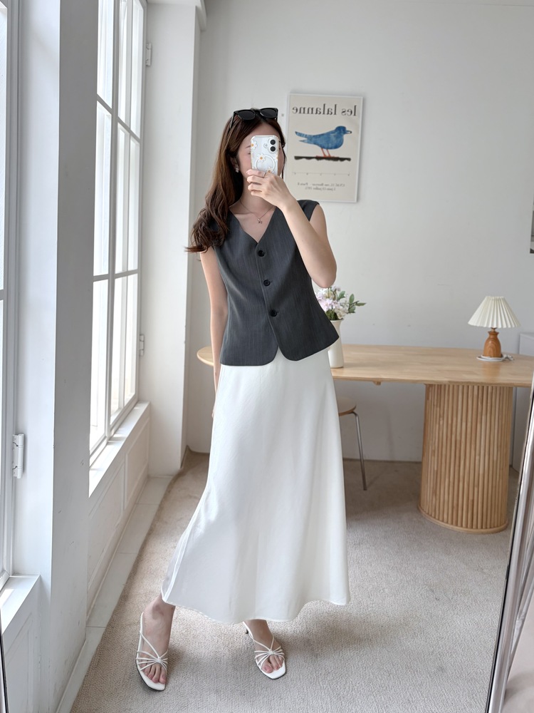 Signature Linen Blend Vest (Charcoal)