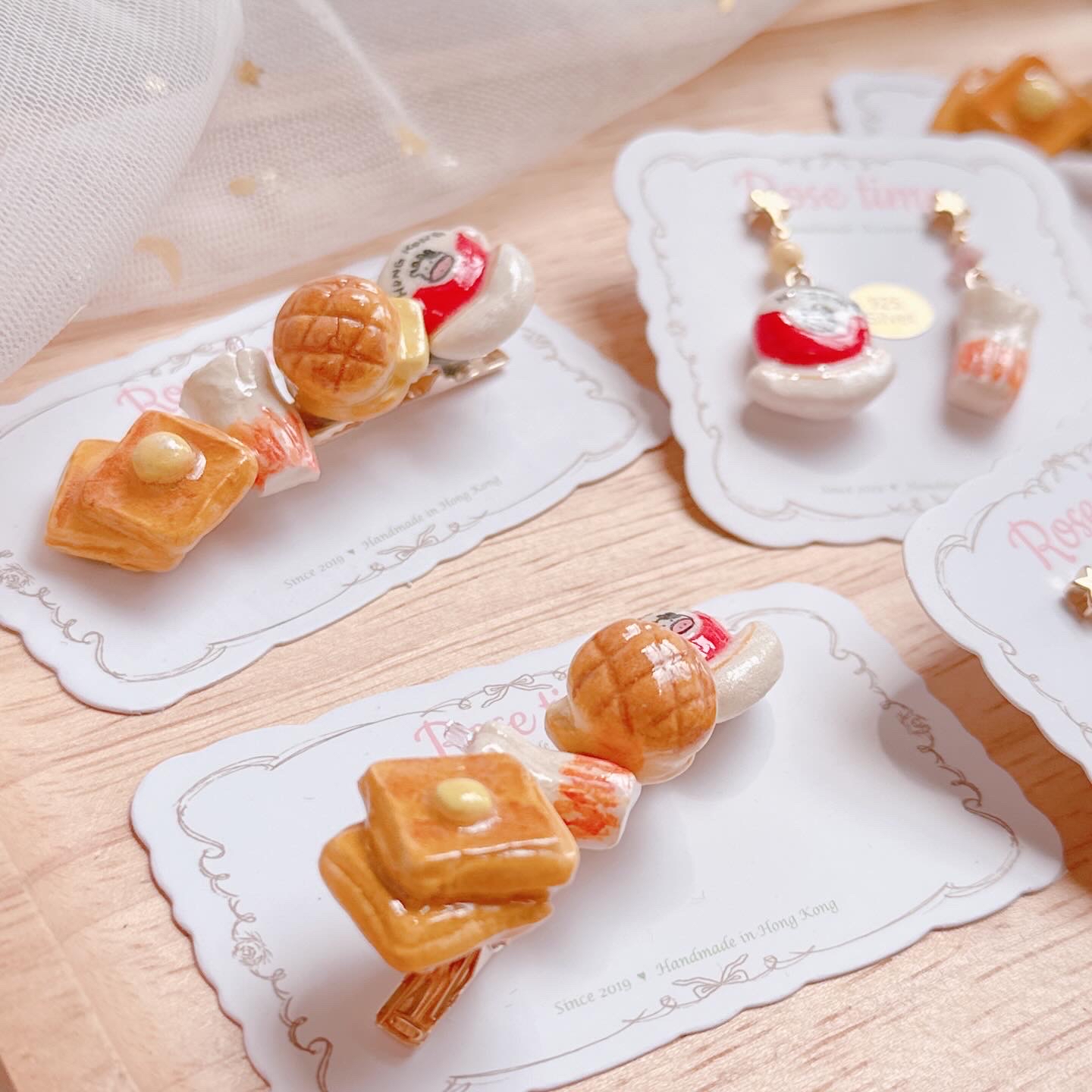 Rose time 3月13-15日 精選半價🩷 手繪港式茶餐廳小食髮夾🩷 七周年精選半價