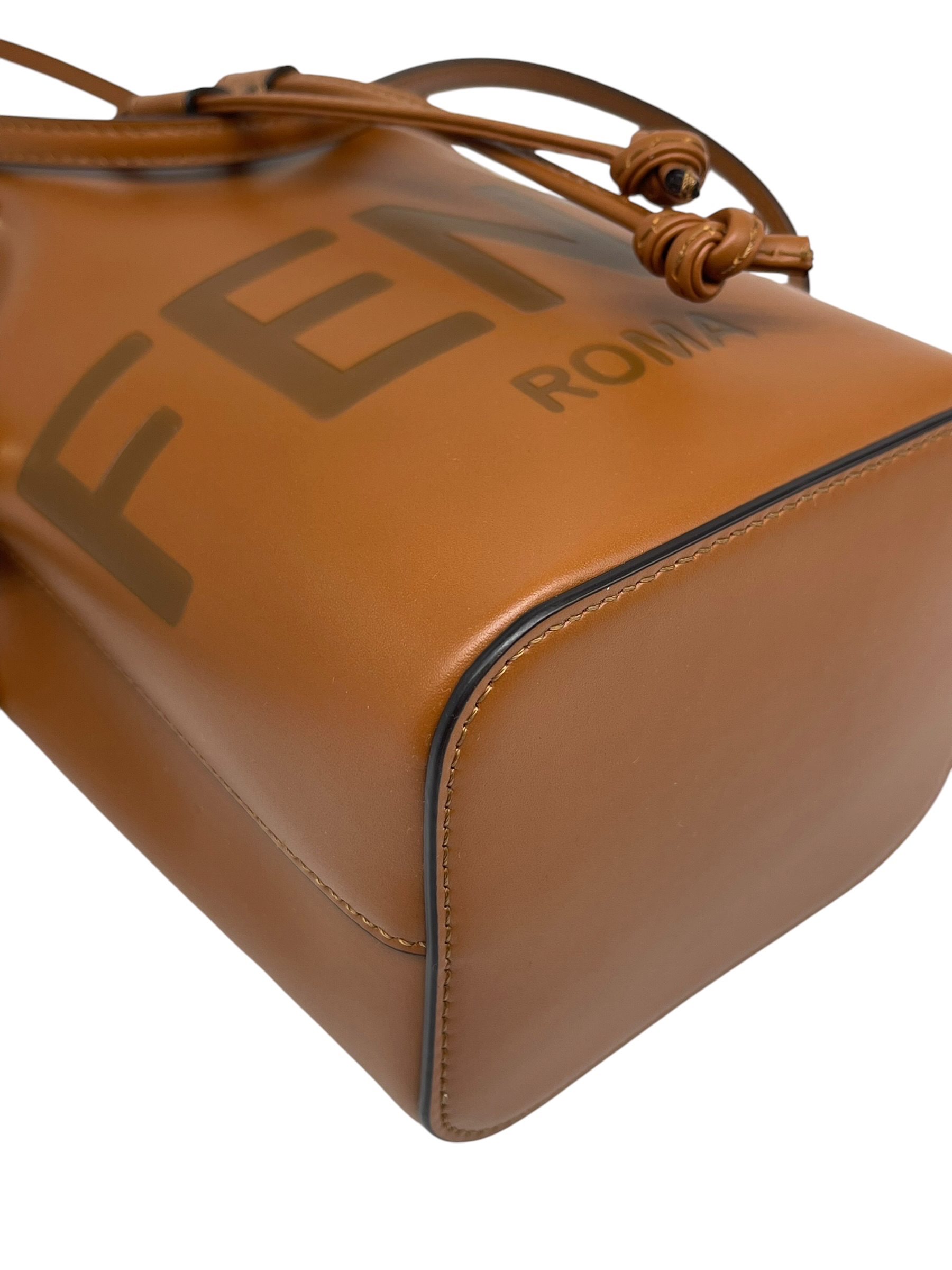 Pre-owned Fendi Bucket Bag / Product Code: 070901