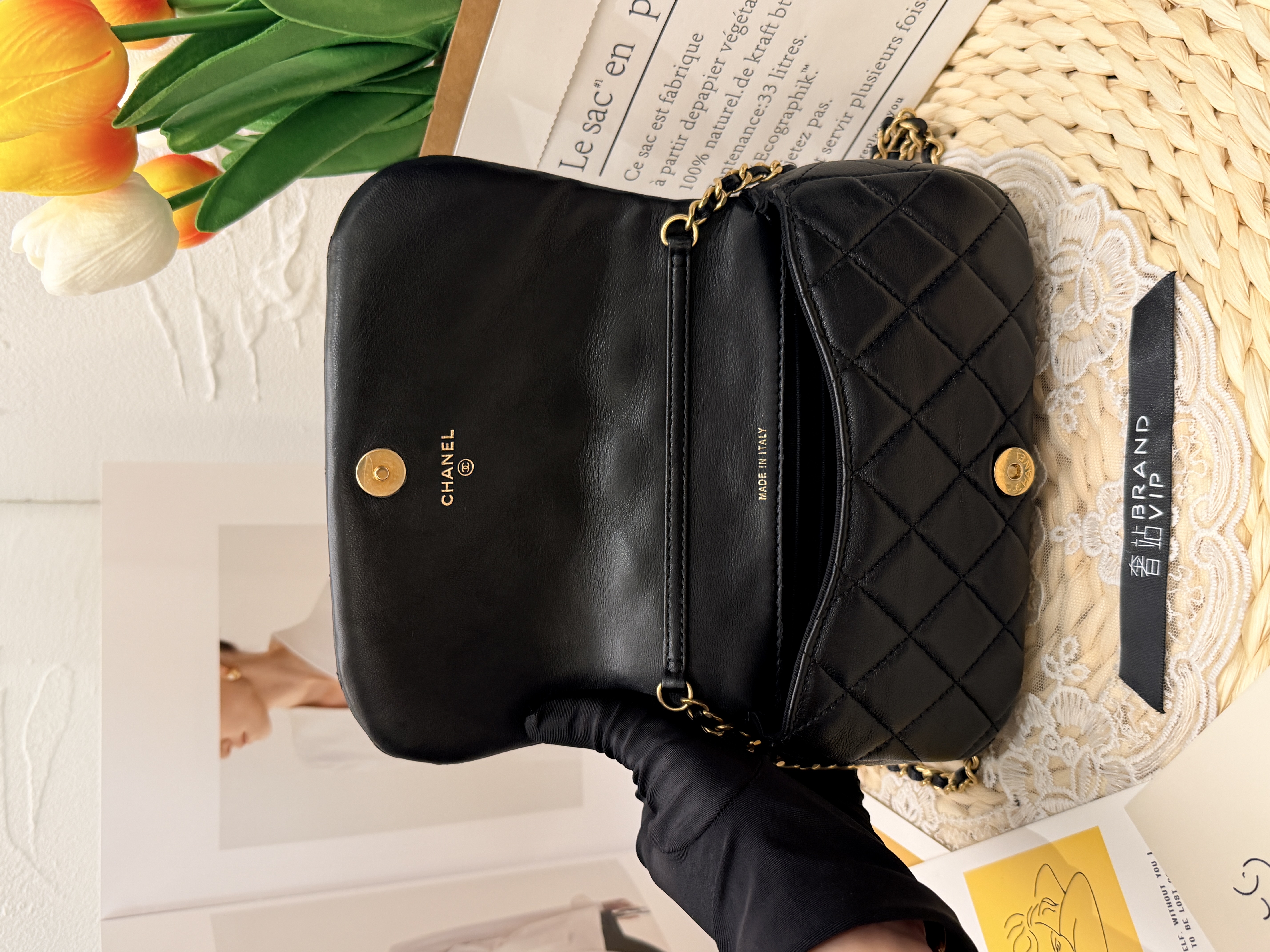 Chanel Mini Flap Bag (小牛皮 芯片22年）