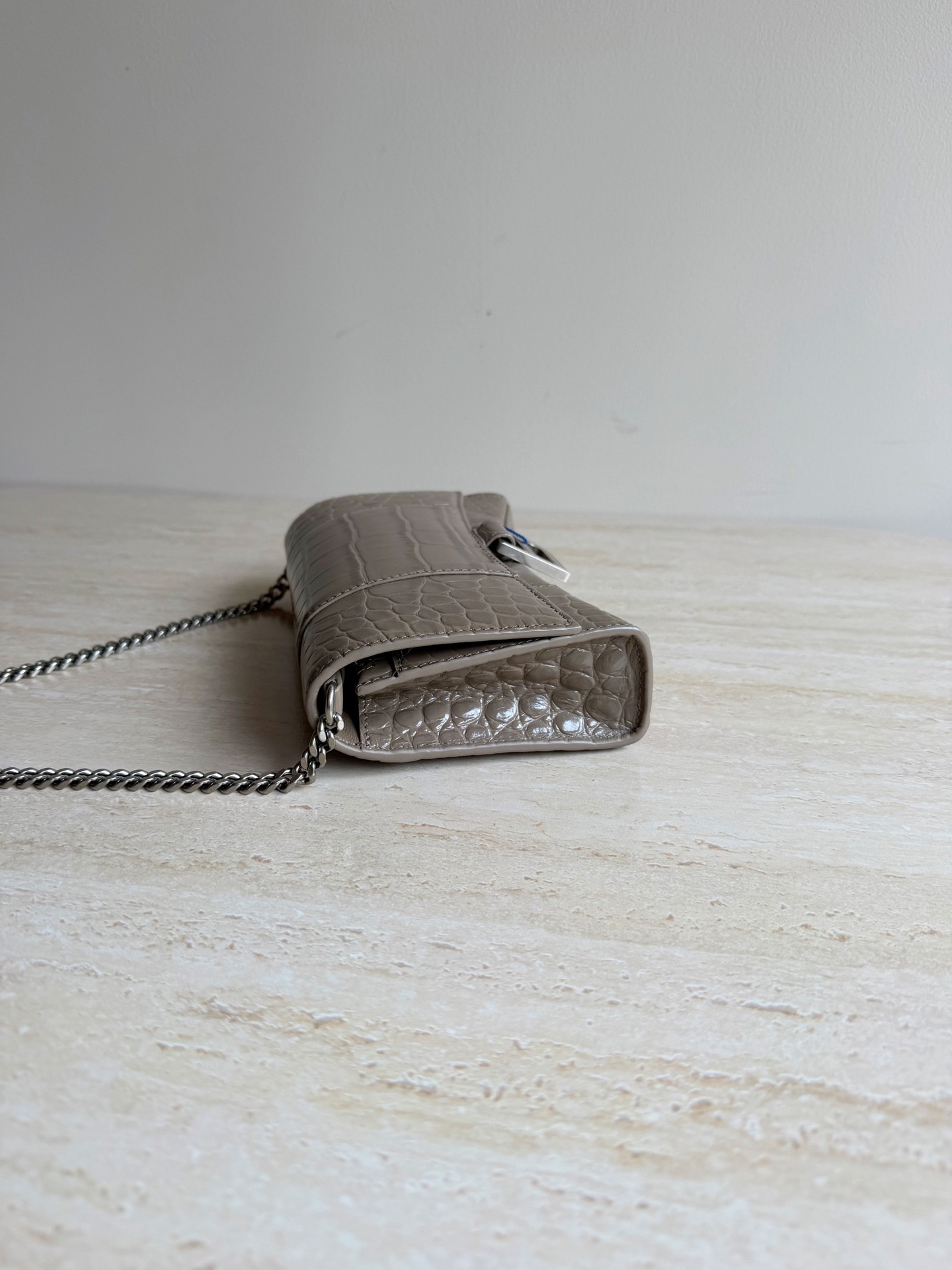 【預訂貨品】巴黎世家卡其色Hourglass沙漏包