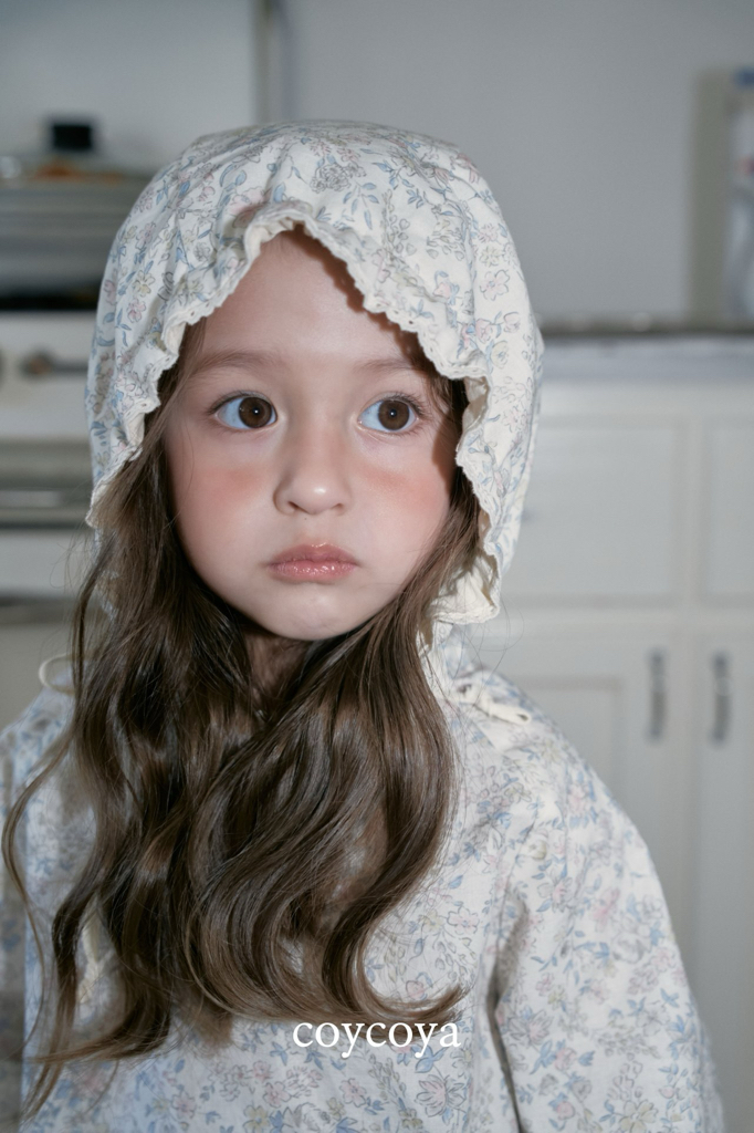 🌸預訂 韓國直送🌸🇰🇷COYCOYA兩色蕾絲花邊碎花連帽上衣