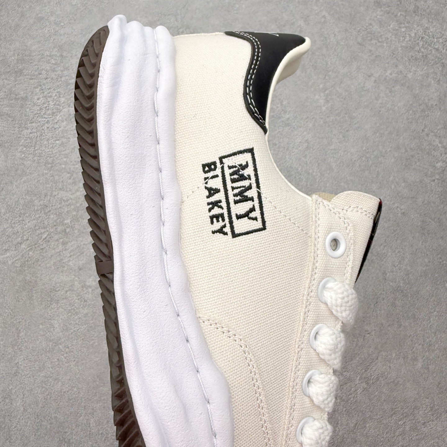 Maison Mihara Yasuhiro MMY "BLAKEY" OG Sole Low-top Sneaker