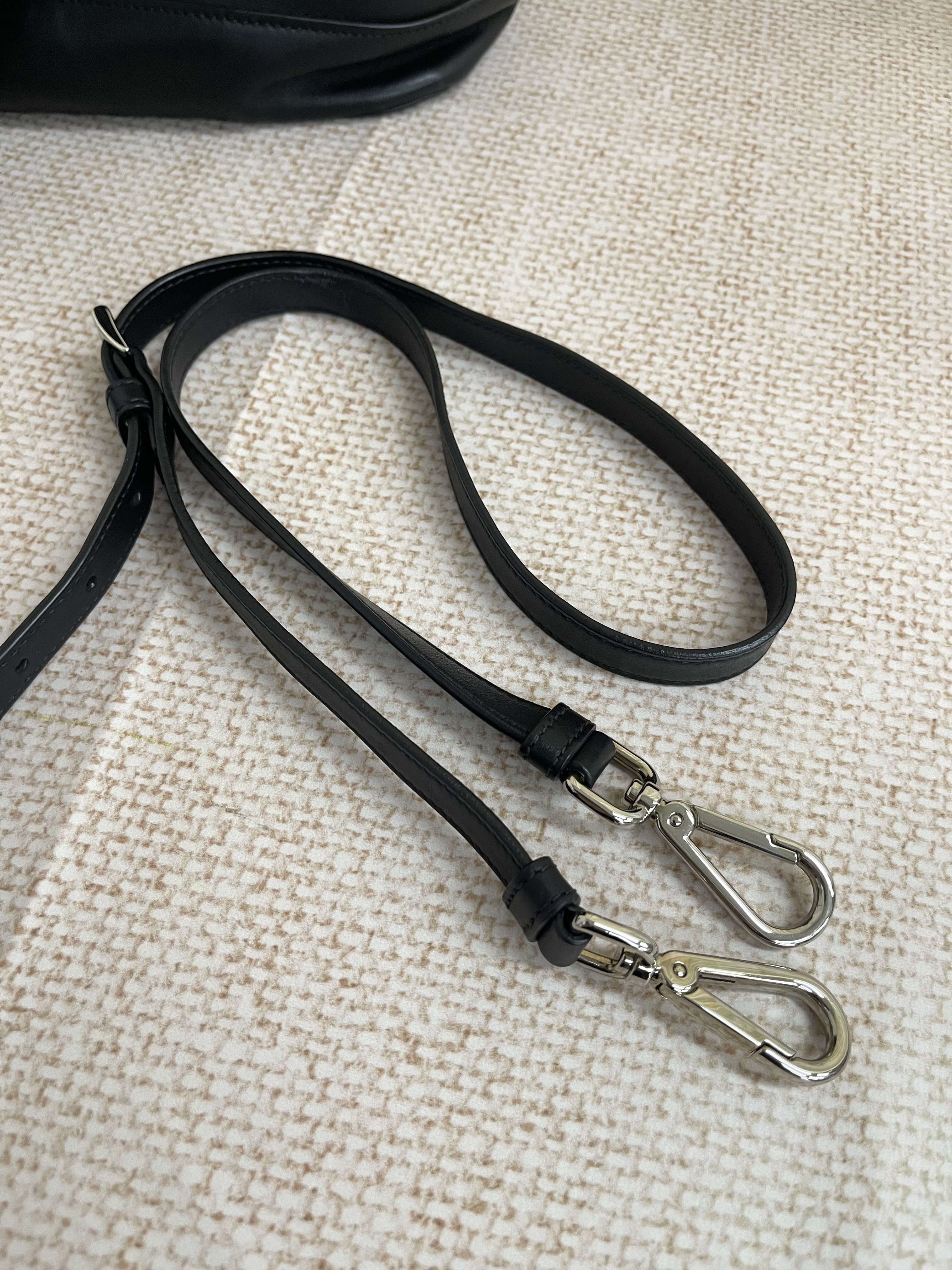 Pre-owned Prada Bucket Bag / Product Code: 26021305