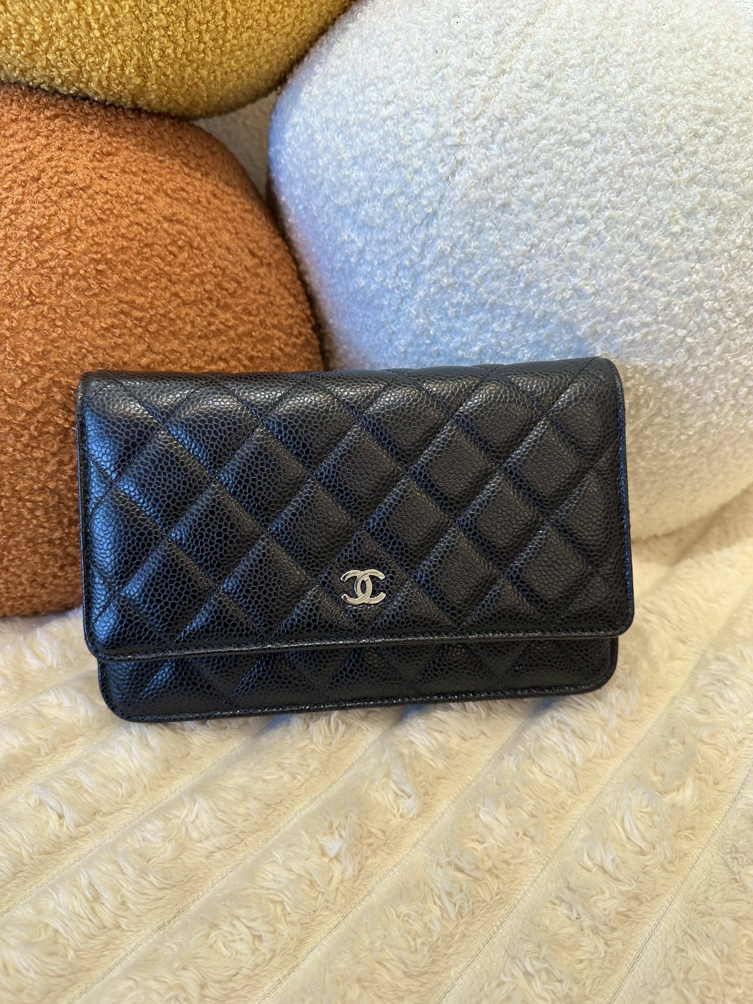 Pre-Owned CHANEL WOC / Product Code: 24101104