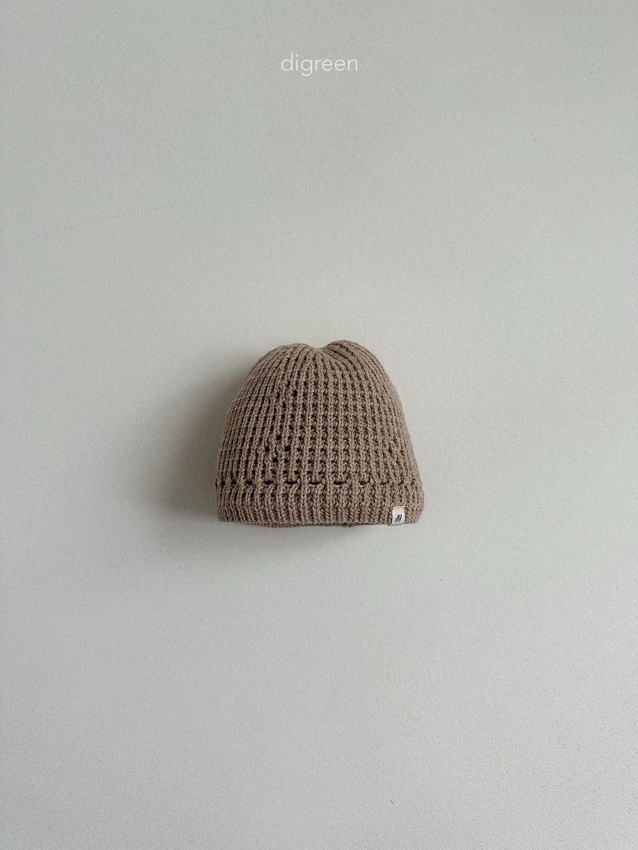 Digreen | eyelet beanie 