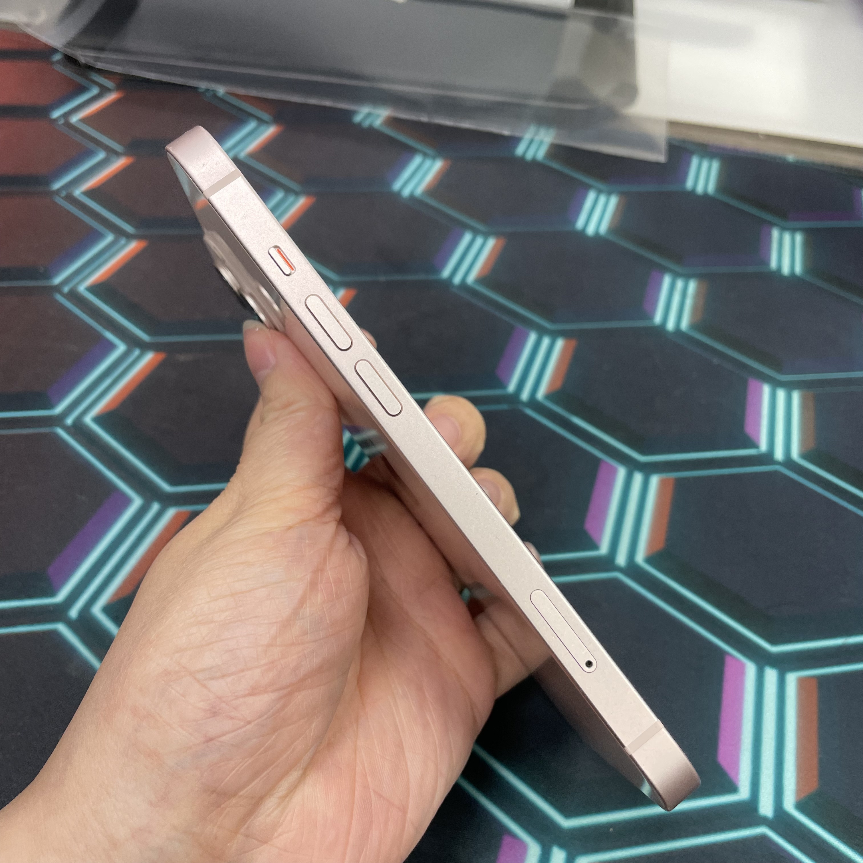 *8152 13 勁靚機 256GB 電84 粉色 pink