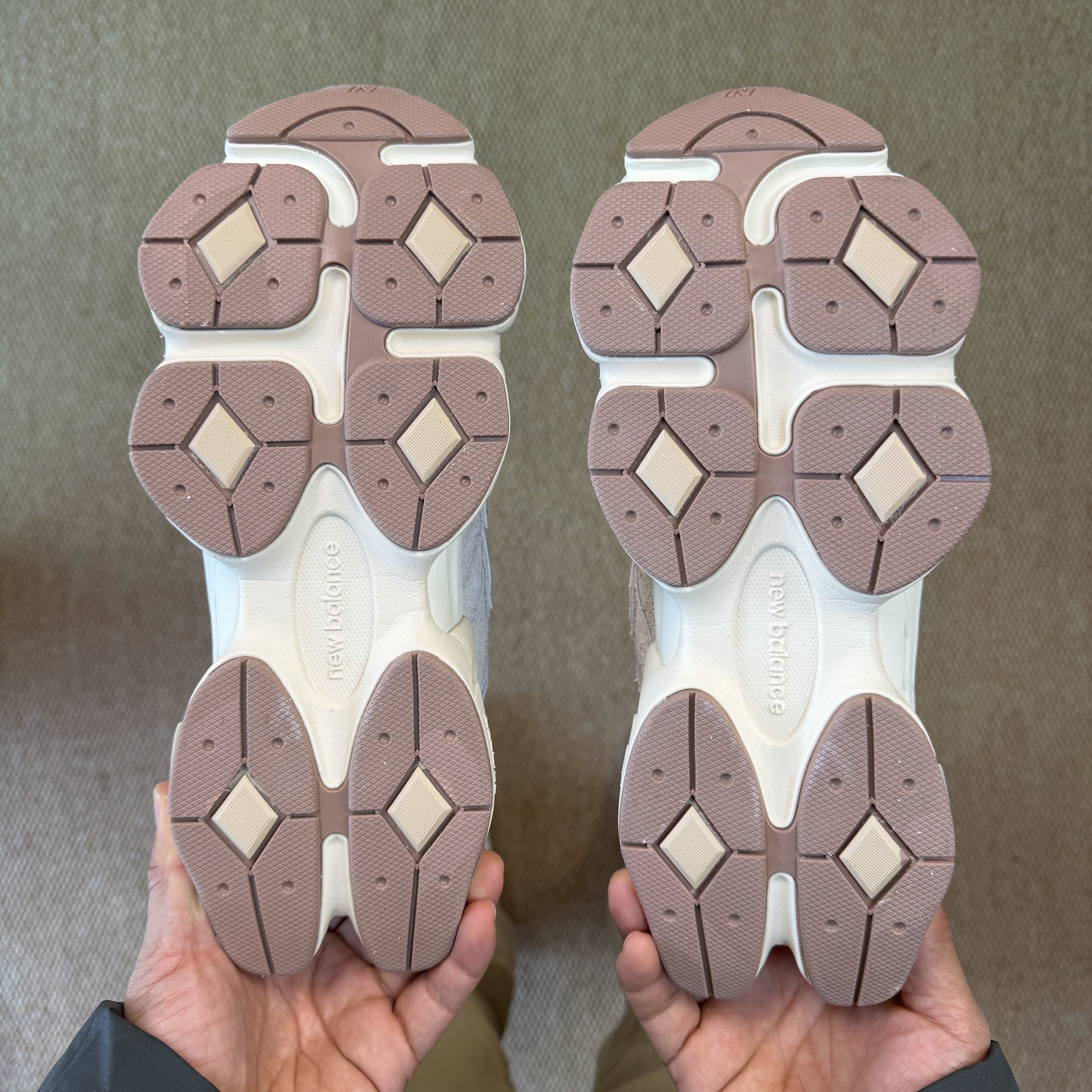 New Balance 9060 U9060CCB