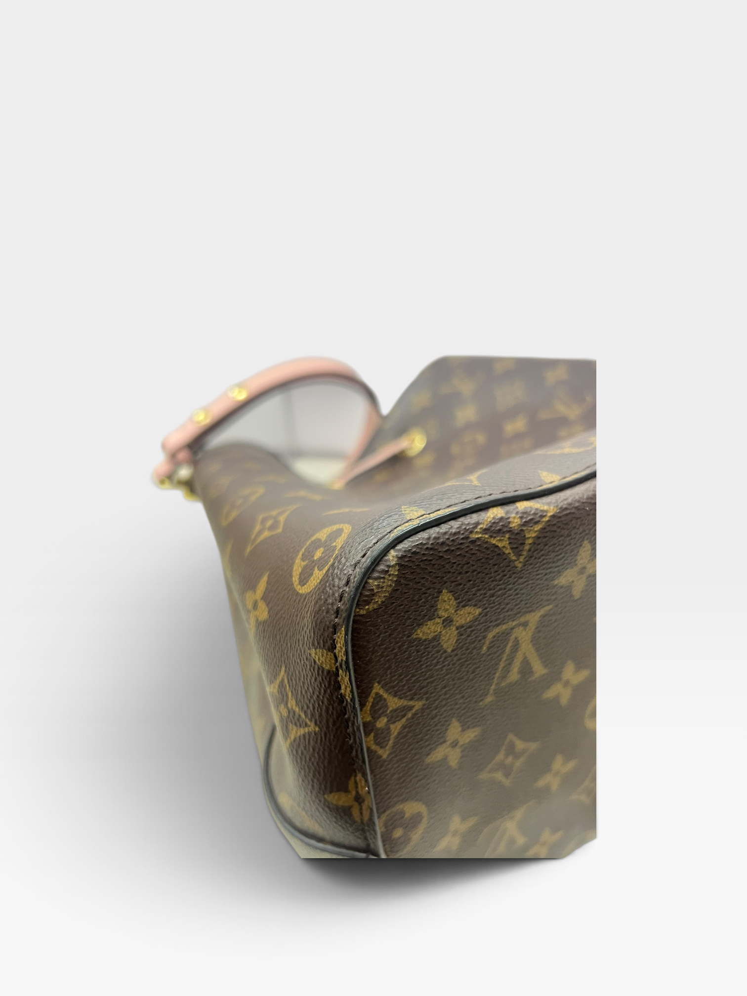 Pre-Owned LV Bucket Bag / Product Code: 090306