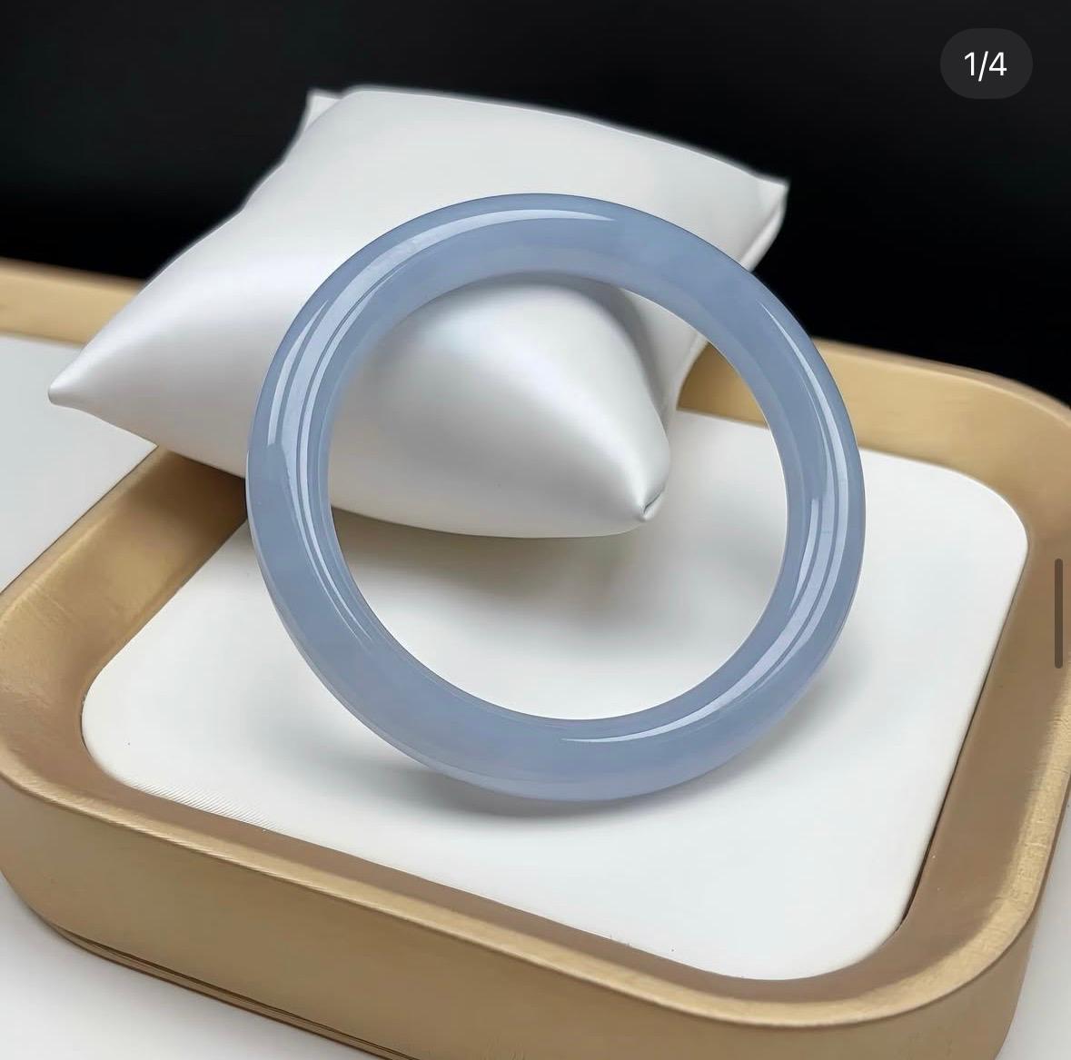 55mm 冰藍翡翠圓條 （附送香港鑑定證書）