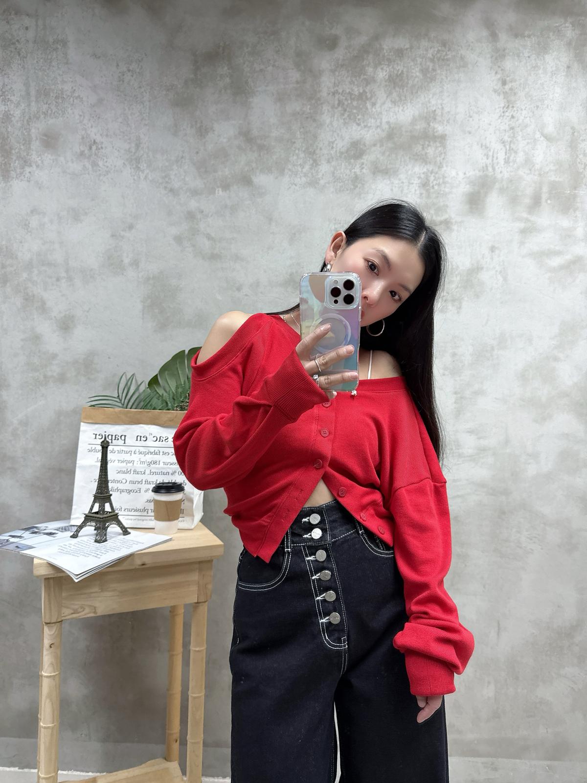 C04 不規則設計扣鈕Top