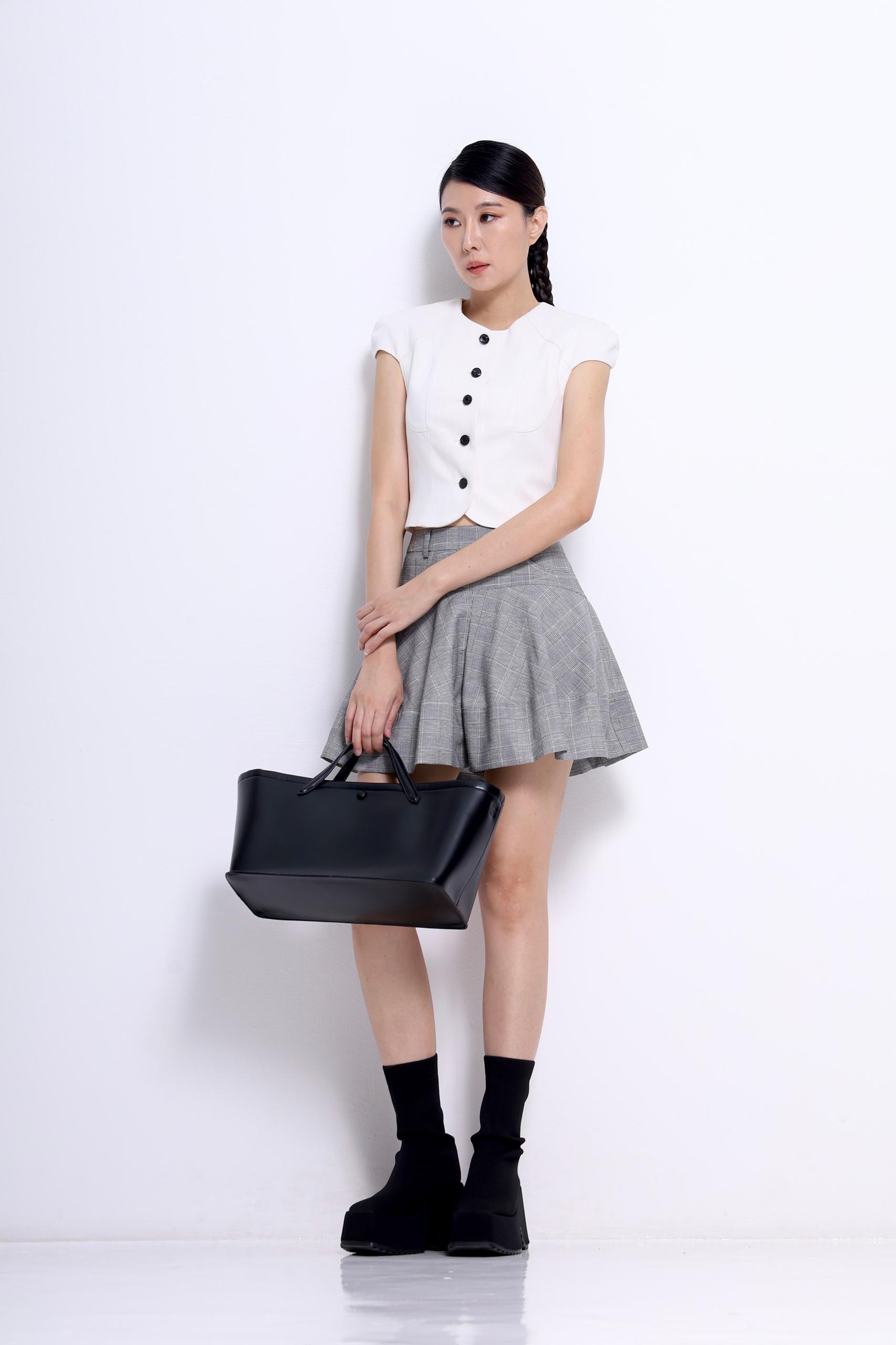 CB2691 BUTTON CAPE SLLV CROP BLOUSE