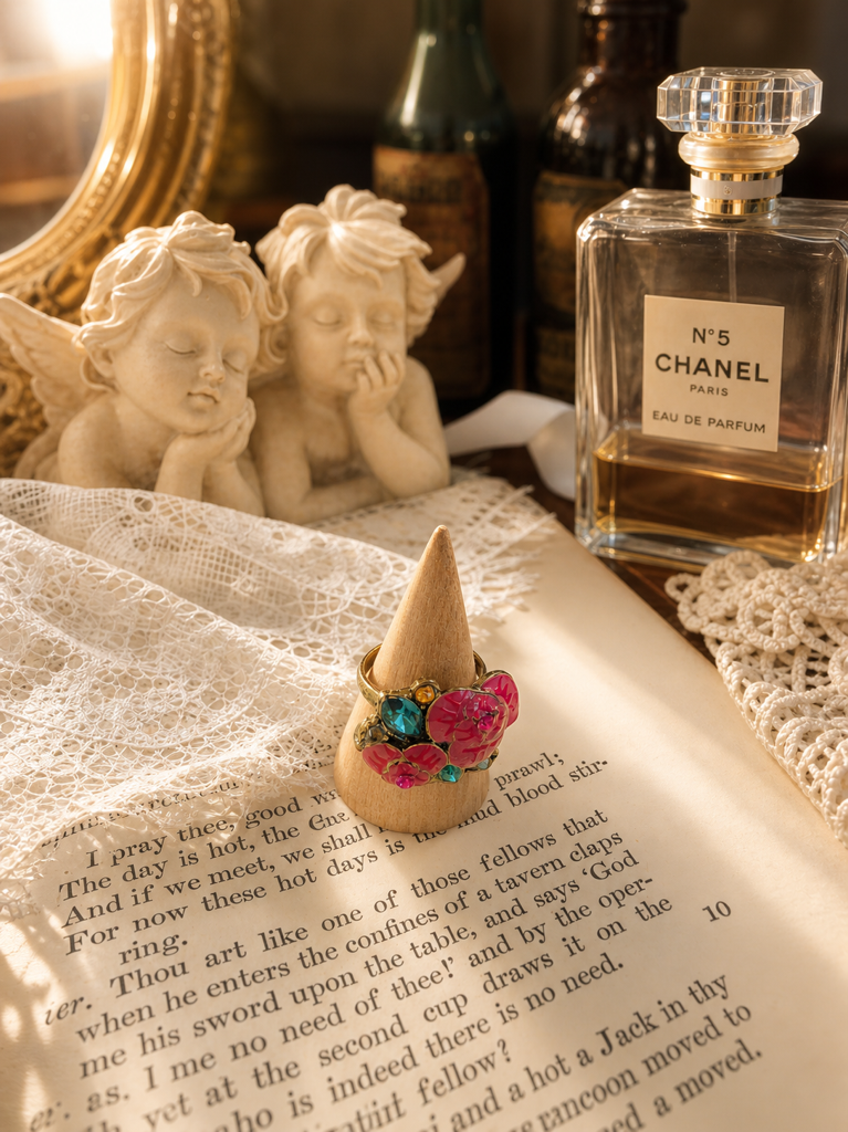 珍奇閣的微型詩篇 ∙ 西洋古董寶石與浮雕造型戒指系列 The Curio Cabinet’s Miniature Psalms ∙ Vintage Gemstone & Motif Statement Ring Collection