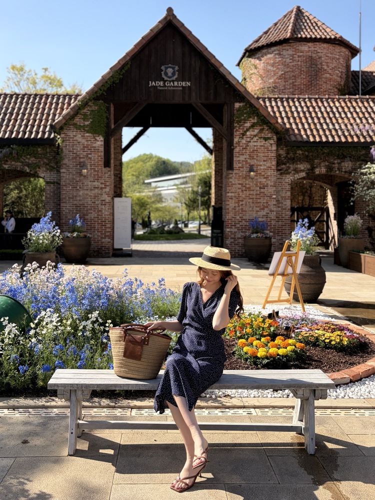 [限量!!] Isa Dotted Wrap Dress