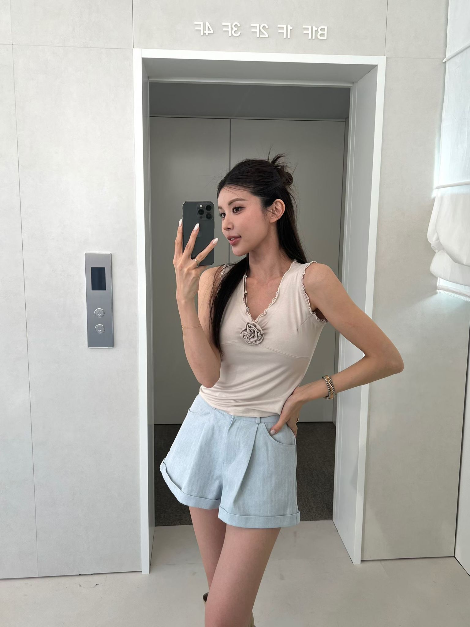 ♥︎顯腿長！人字紋褶腳短褲-Free size-