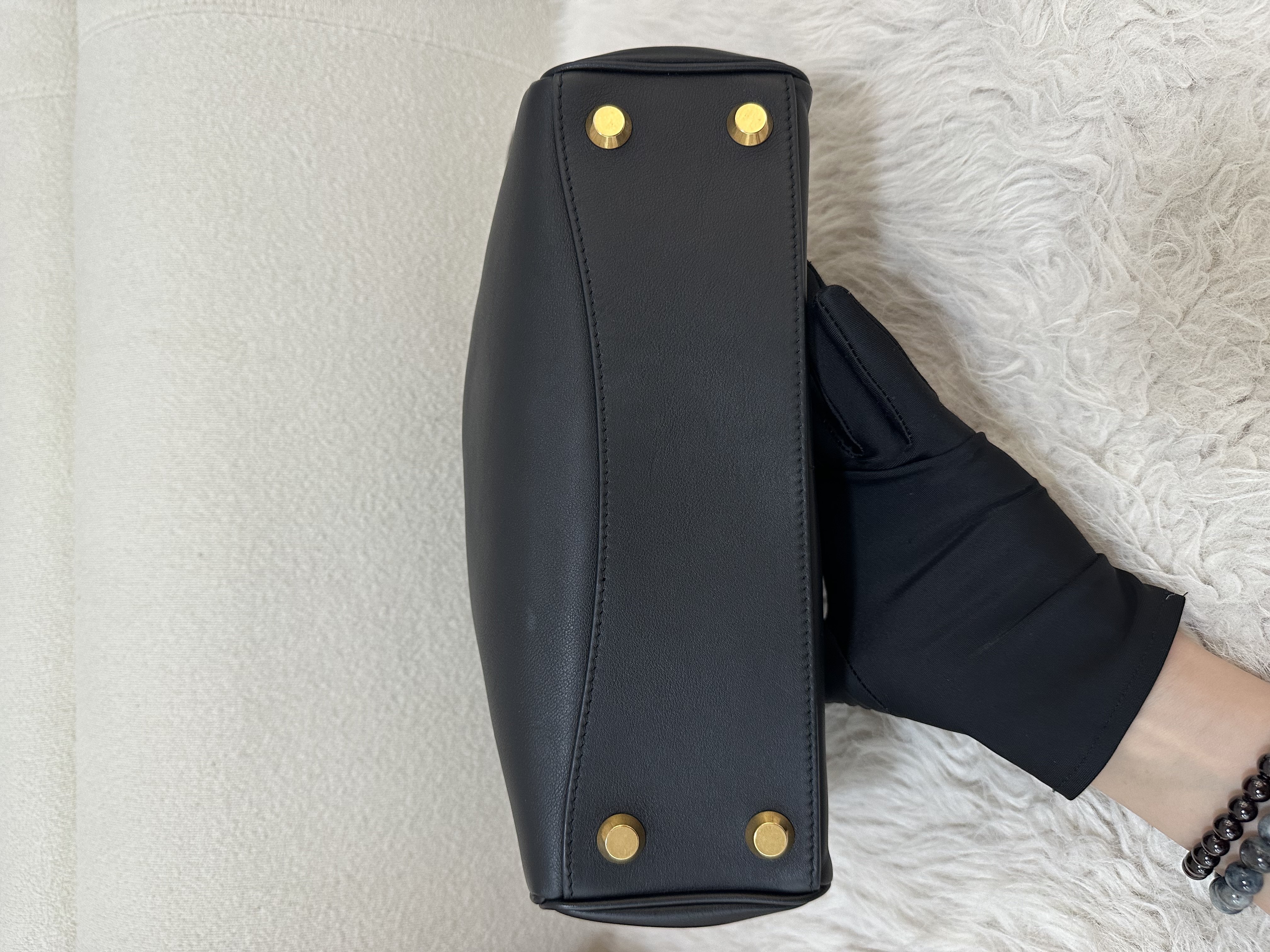 Pre-owned Balenciaga Rodeo / 26NY24