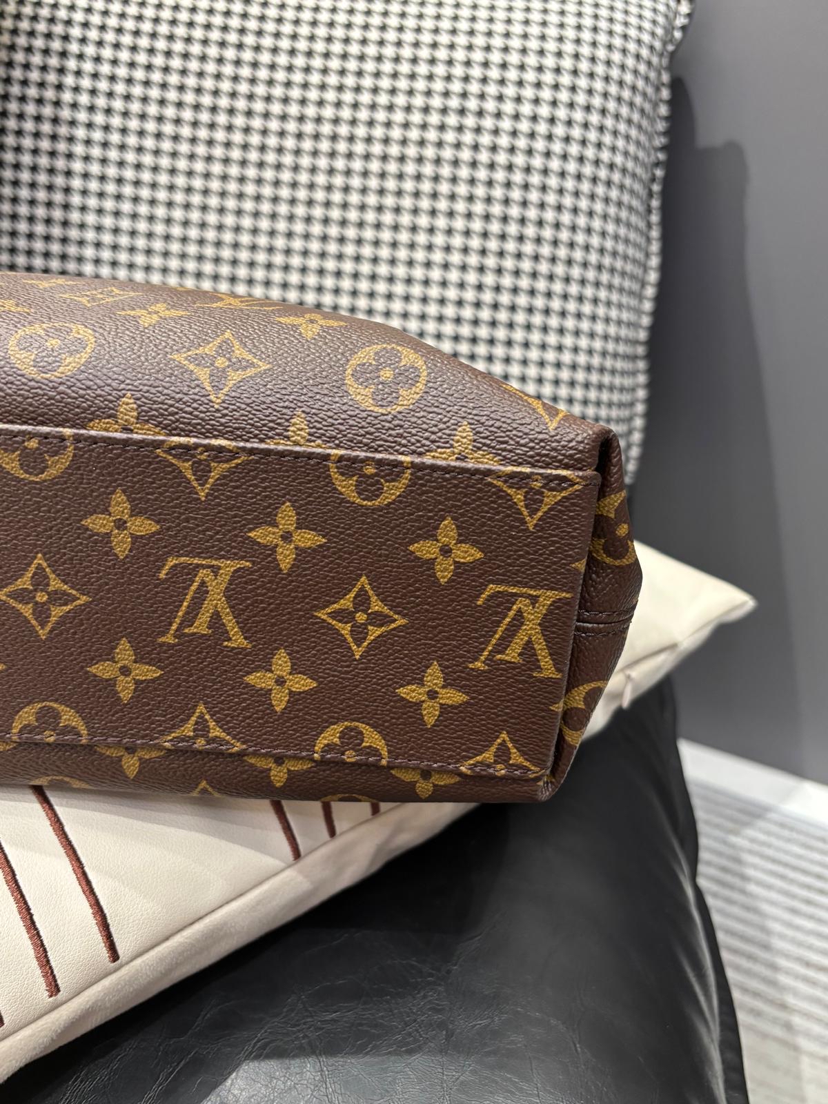 Lv Tuileries besace bag 2way bag M43154 100%Authentic,98%new ✅肩帶✅dust bag 