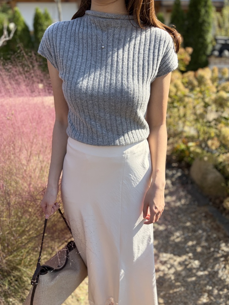 Soft Tones Cashmere Knit (Grey)