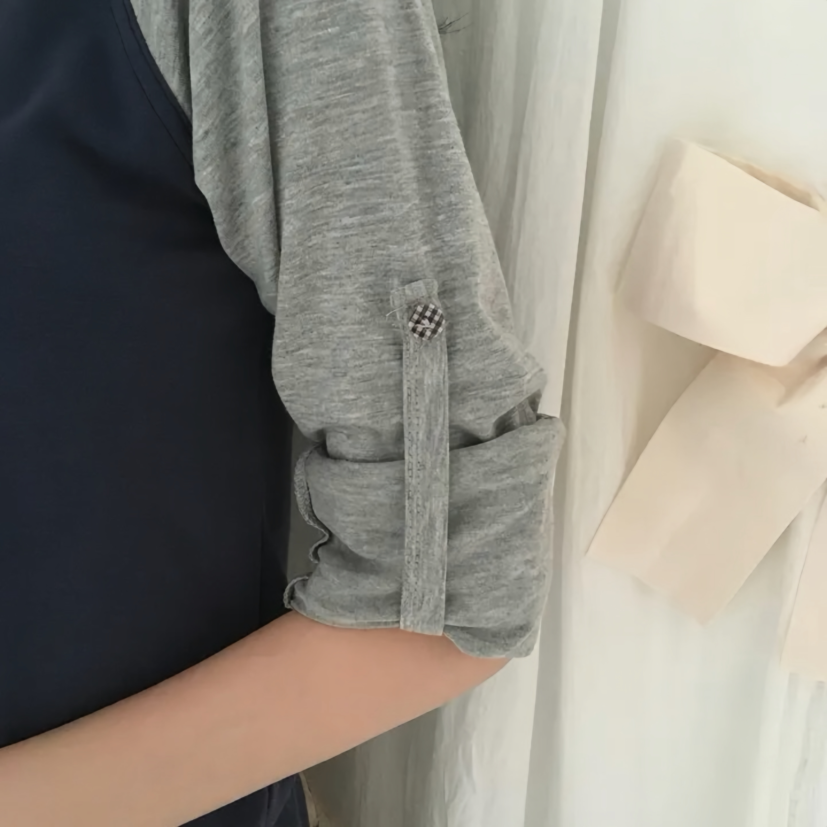 Roll-up Raglan Contrast Top