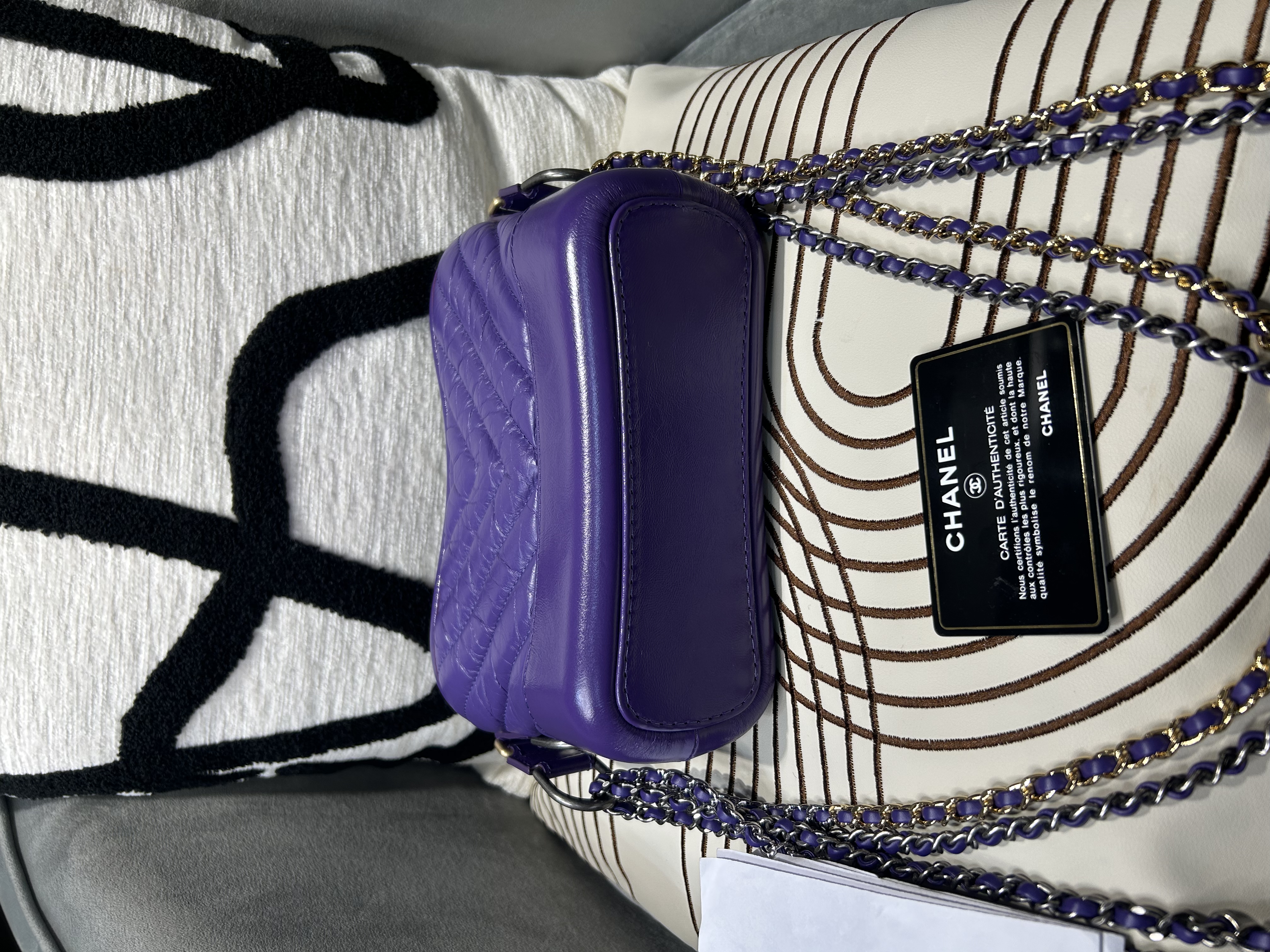 Chanel Gabrielle small hobo purple  100%Authentic ,99%new ✅收據✅card✅dust bag✅box