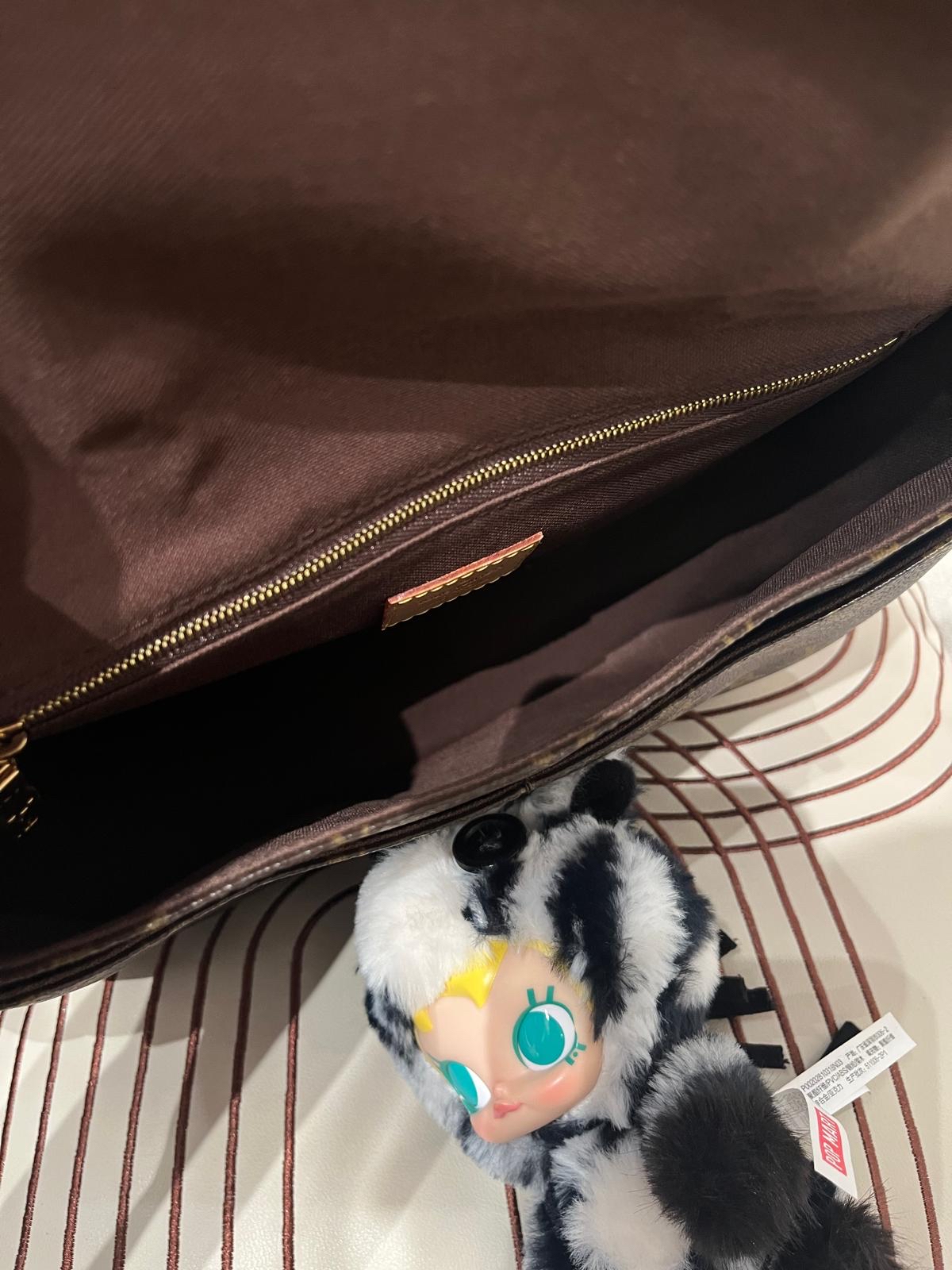  Lv Menilmontant PM monogram crossbody bag 100%Authentic ,95%new✅dust bag  