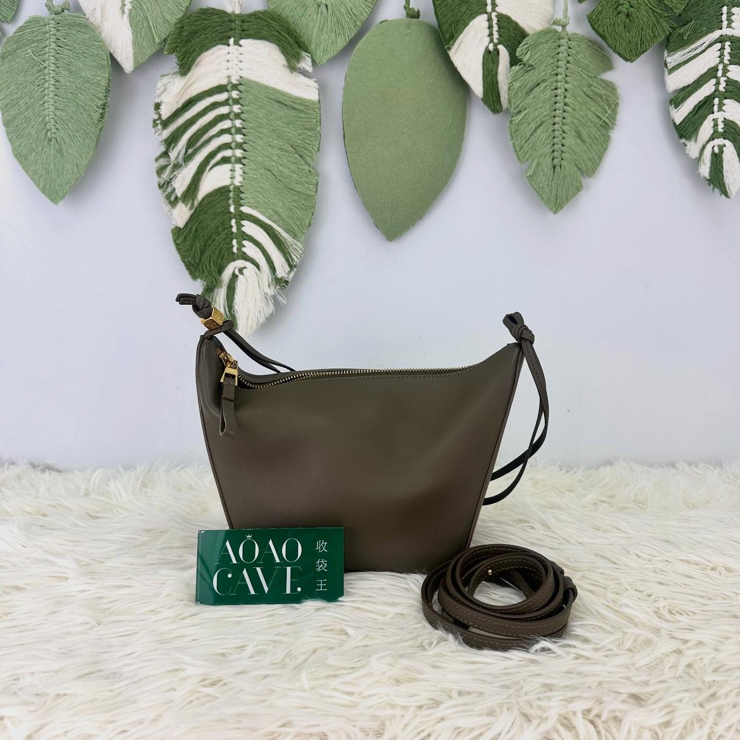 LOEWE🤍PRE OWNED Hammock Hobo 卡其綠色金扣 Mini Size 2023年💚