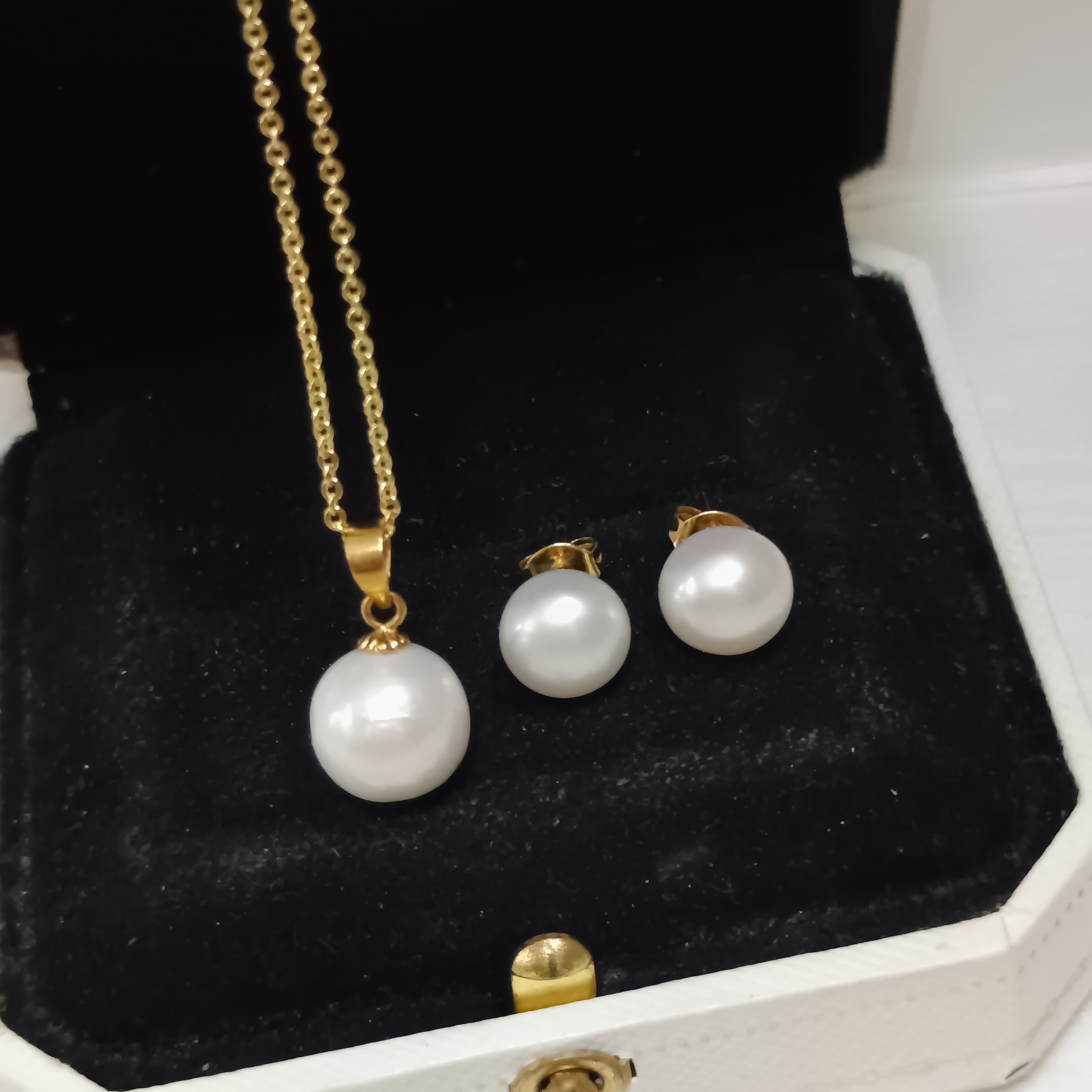 特價品‼️正圓強光愛迪生冷光白珍珠925銀吊墜饅頭珠耳釘套裝