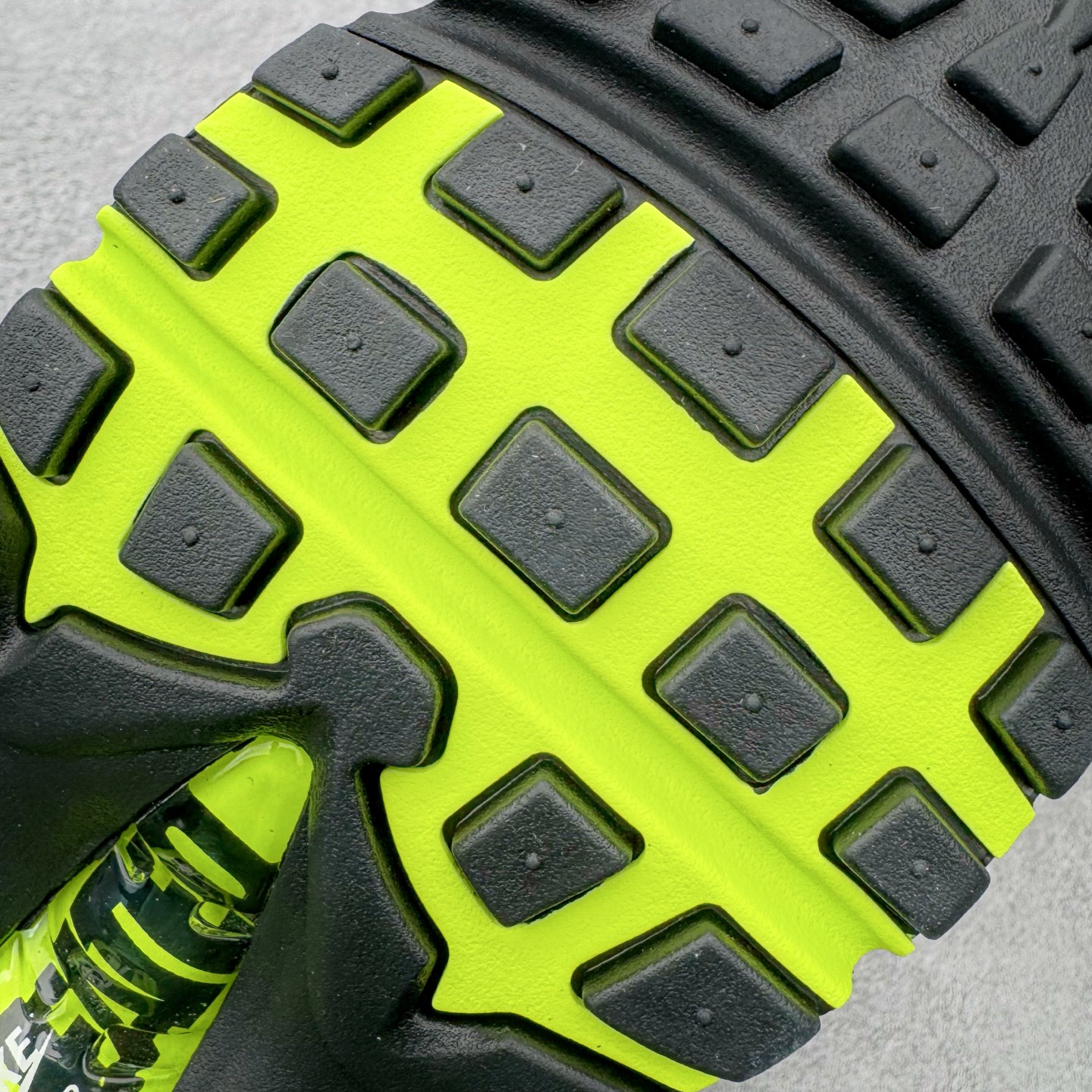 UNDEFEATED x Nike Air Max 95 SP IB4523-004