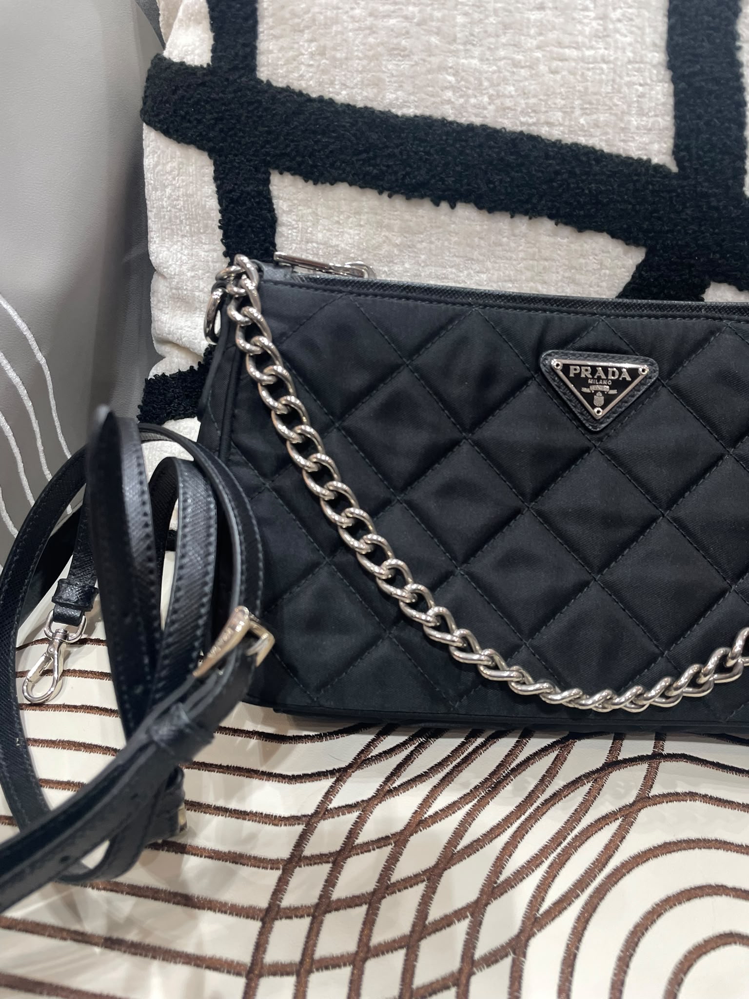 PRADA IBH026 Bandoliera Tessuto Impuntu re-nylon bag 100%Authentic, 98%New ✅Dust bag