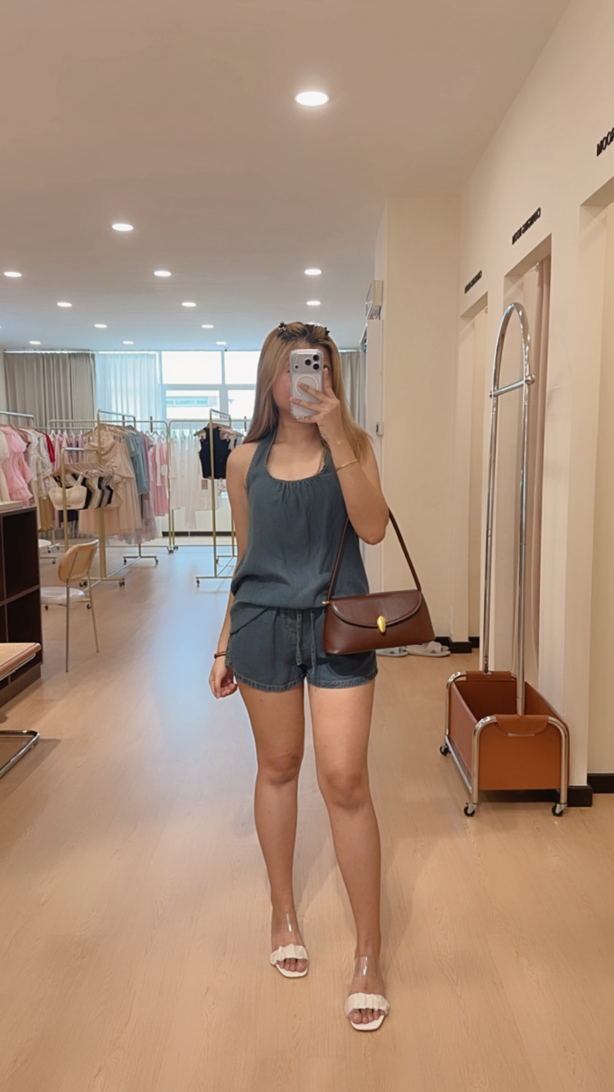 W8318牛仔挂脖套装