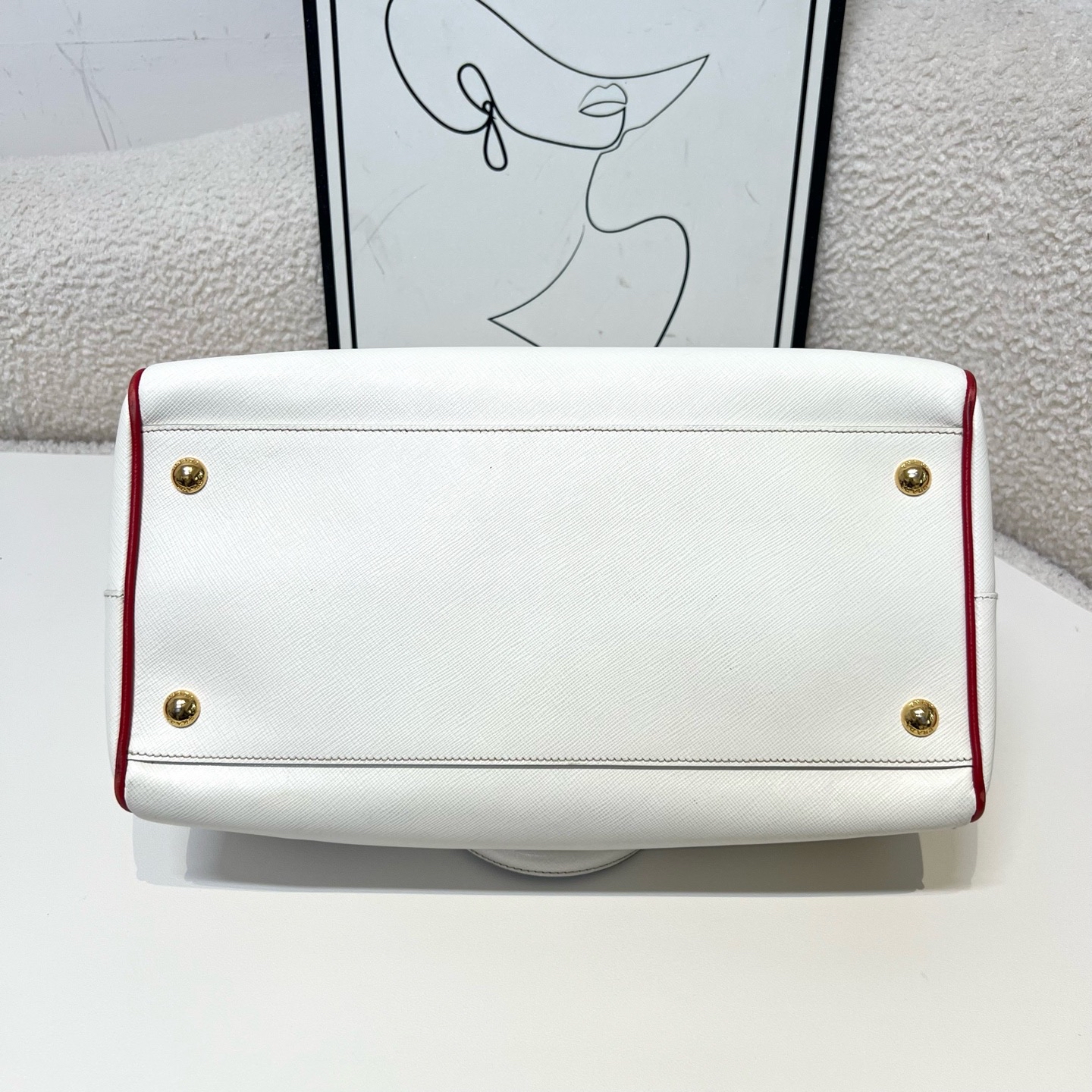 【預訂貨品】Prada 白色波士頓