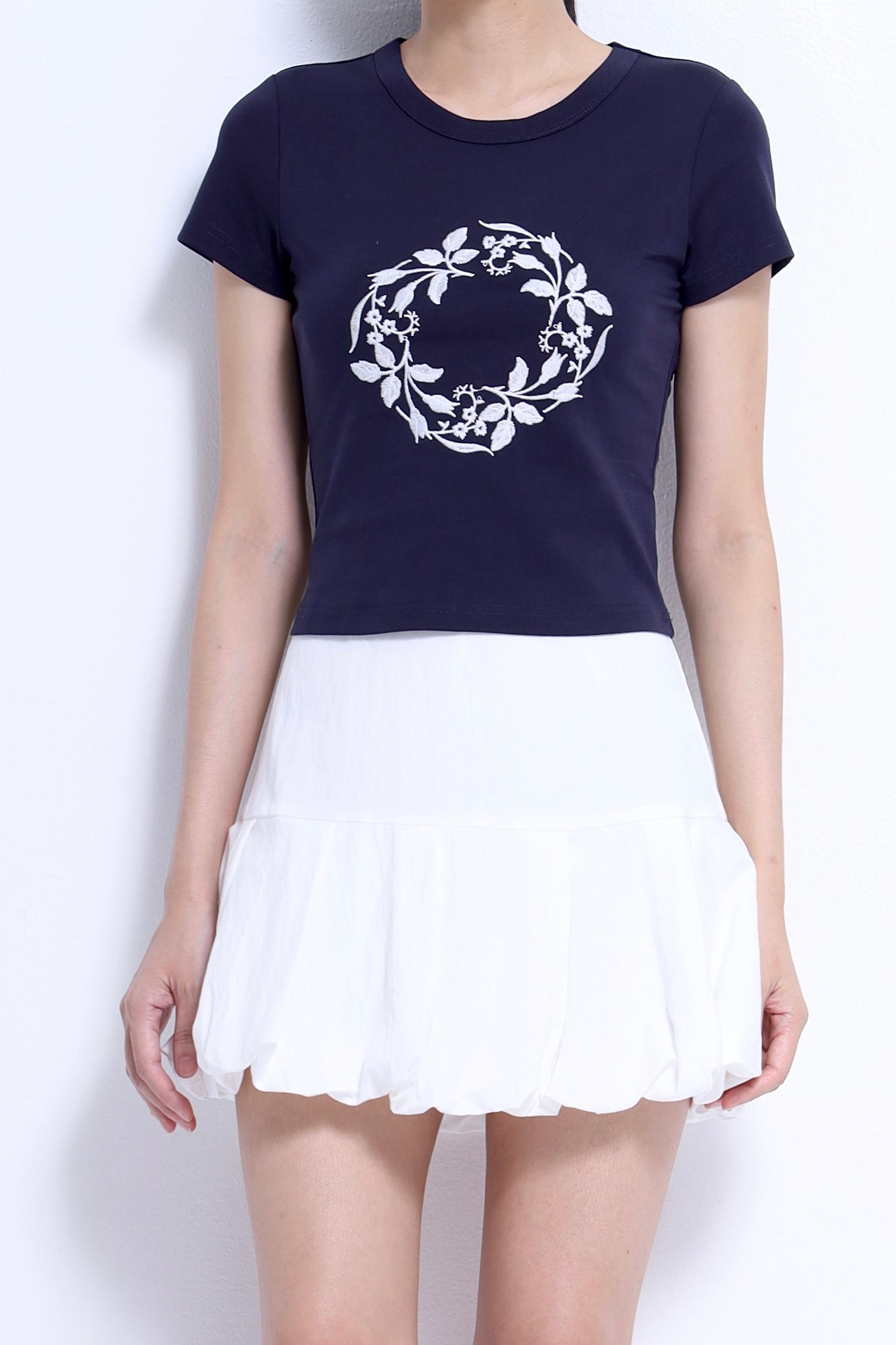 CB2768 EMBROIDERY PATTERNED FIT TOP