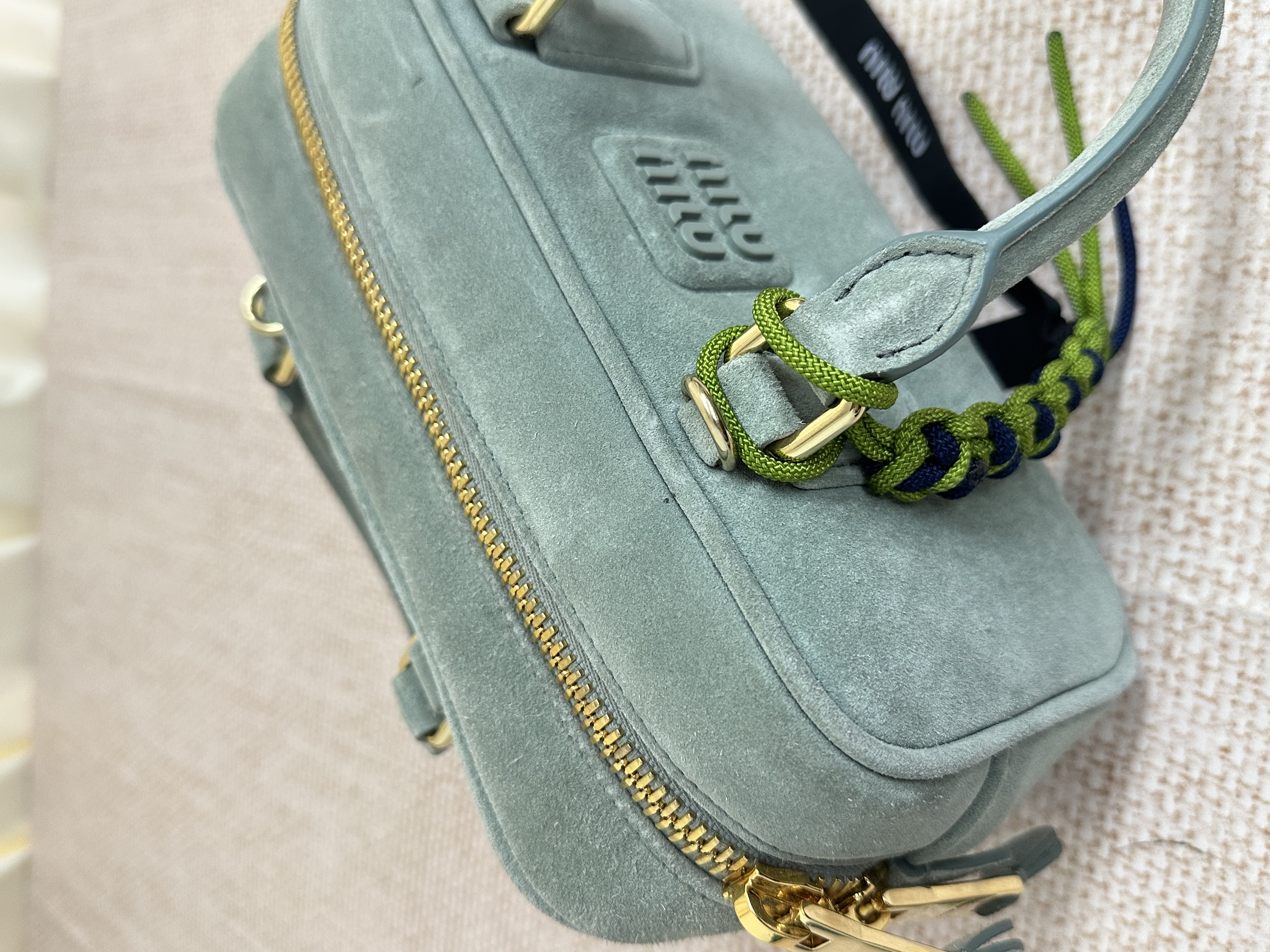 Pre-owned Miumiu Arcadie Suede Top Handle Bag/ Product Code: 26041606