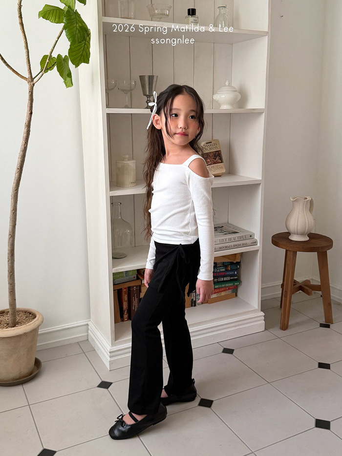 🇰🇷Matilda&Lee tee