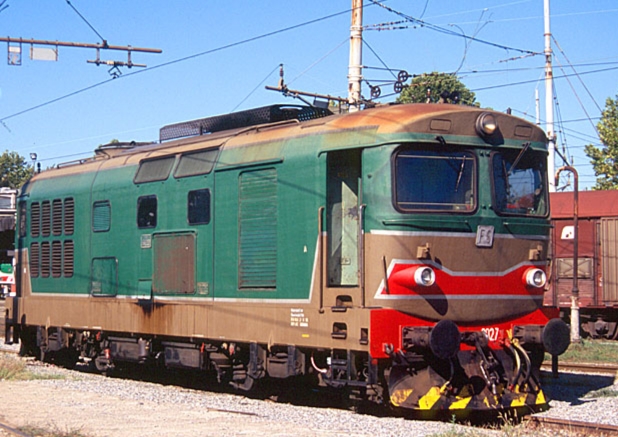 Roco FS D. 343 Diesel locomotive HO D. C. 2-Rail 