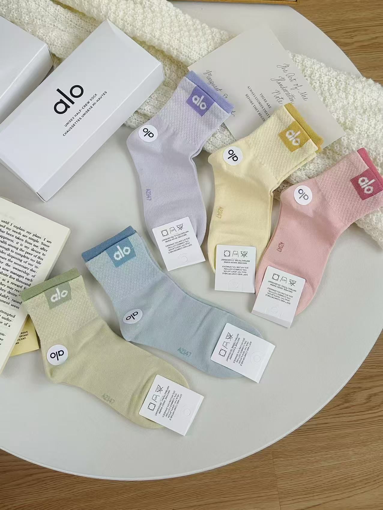 $45盒5對。Alo純原馬卡龍色系襪 (1盒5對)