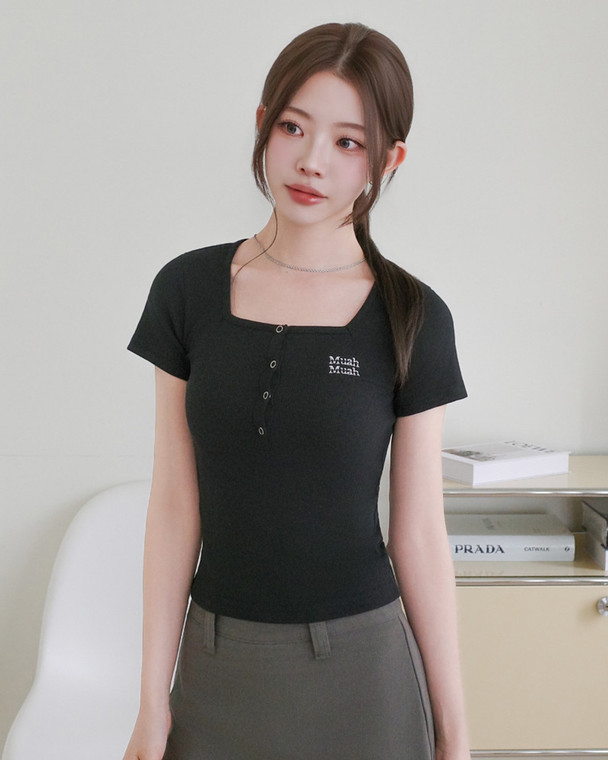 MuahMuah HENLEY NECK SQUARE NECK HALF T-SHIRT