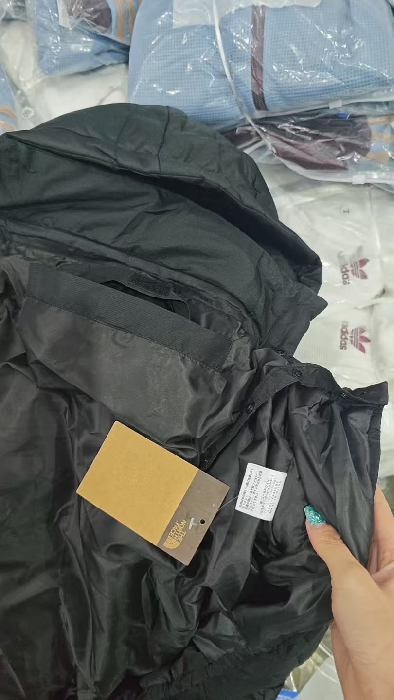 預訂款～快閃優惠‼️ Tnf 多功能被仔 /毯