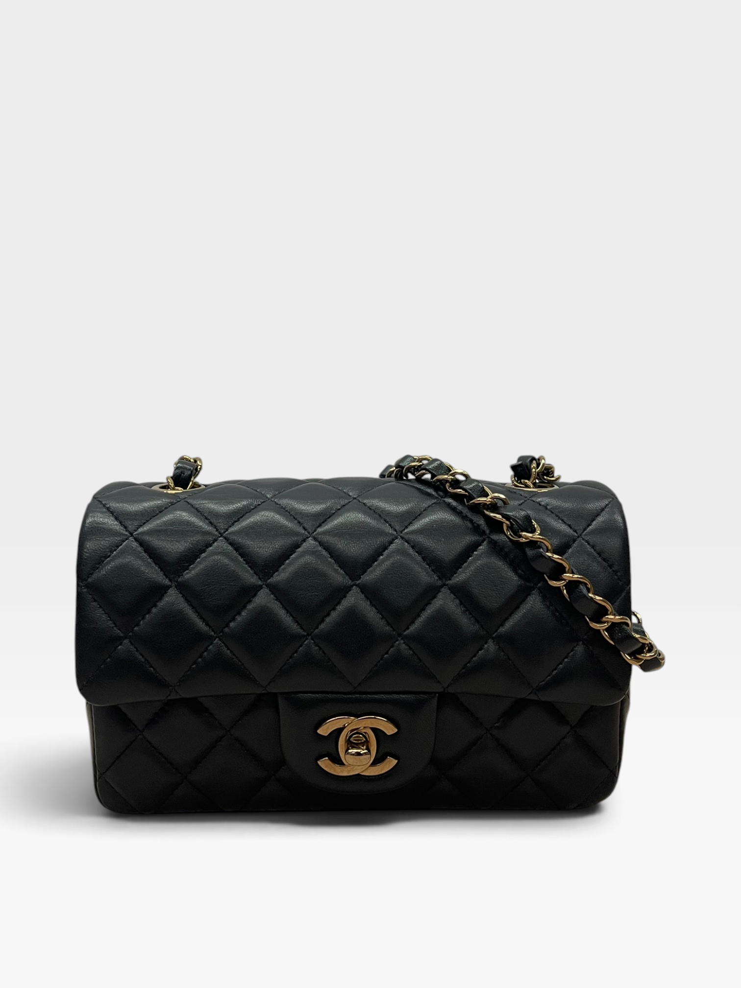 Pre-Owned CHANEL 20 Classic Flap Bag / Product Code: 090221