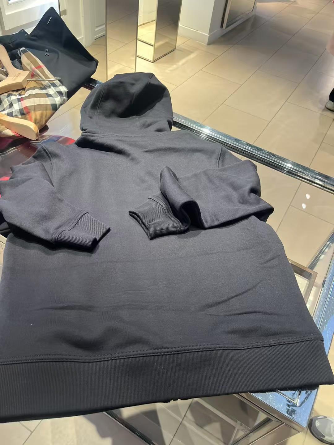 預購 Burberry🌈🌈折扣款 女士連帽zip up Sale