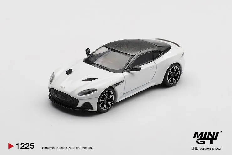 （預訂 Pre Order) Mini GT ( MGT01225-R ) Aston Martin DBS Stratus White