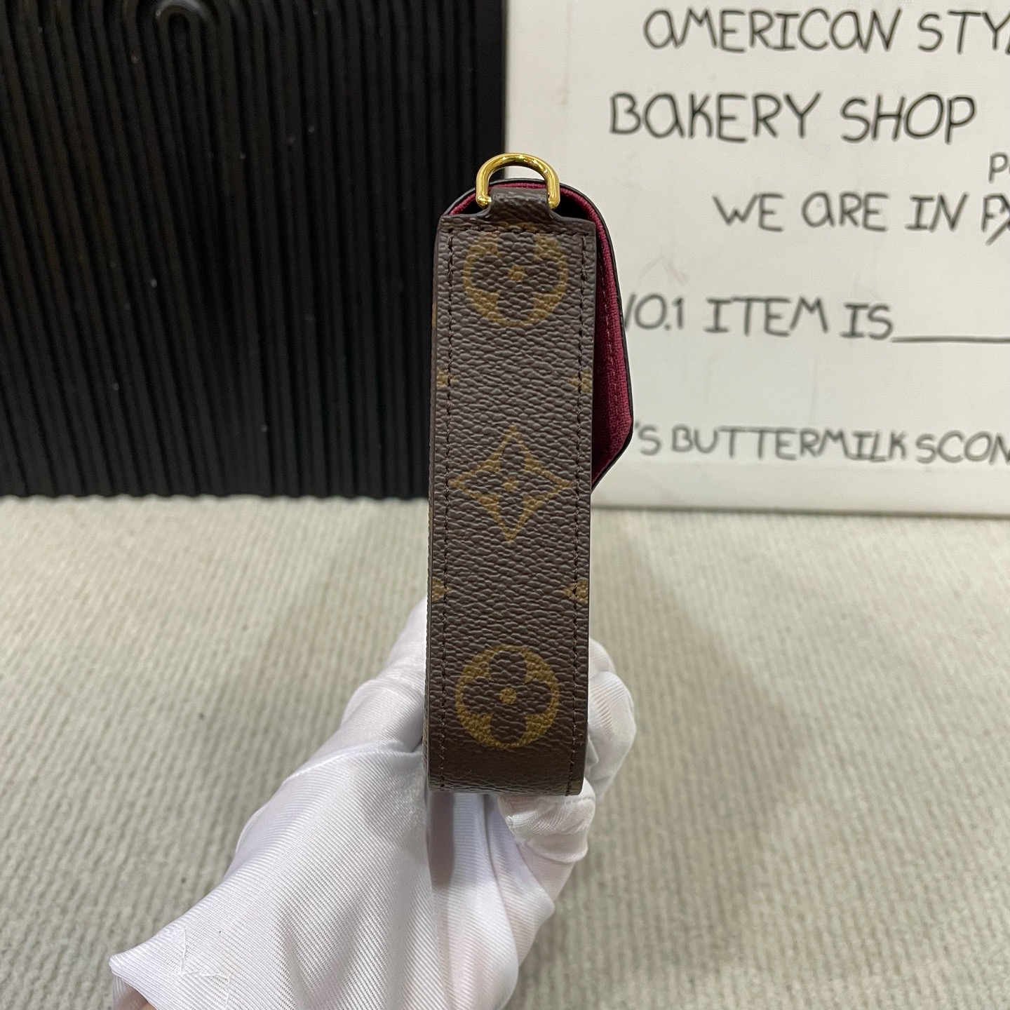 【預訂貨品】 LV 老花三合一 