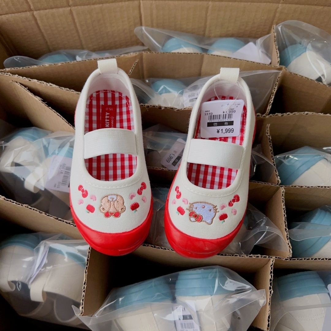 日本直送Sanrio系列小白鞋 -1對- 現貨