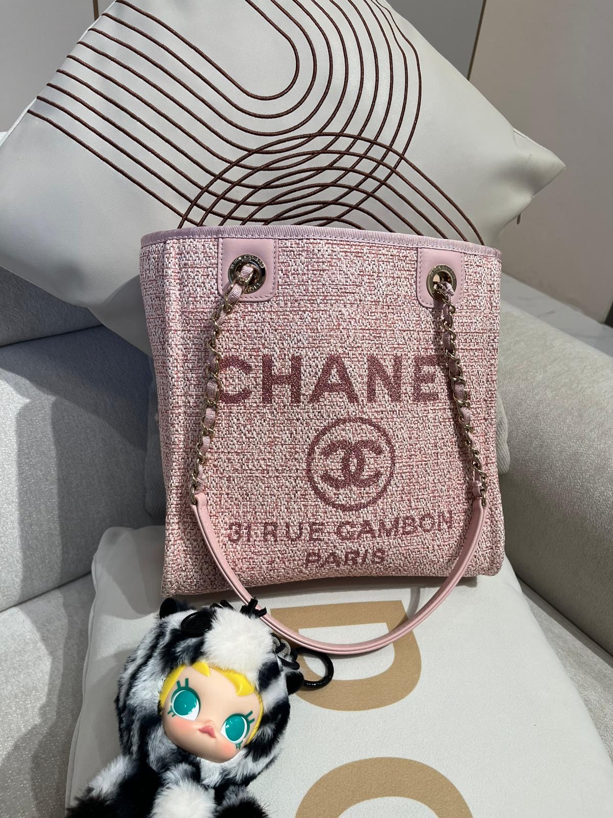 Chanel DEAUVILLE tote bag small 100%Authentic ,98%new  ✅31 card✅dust bag